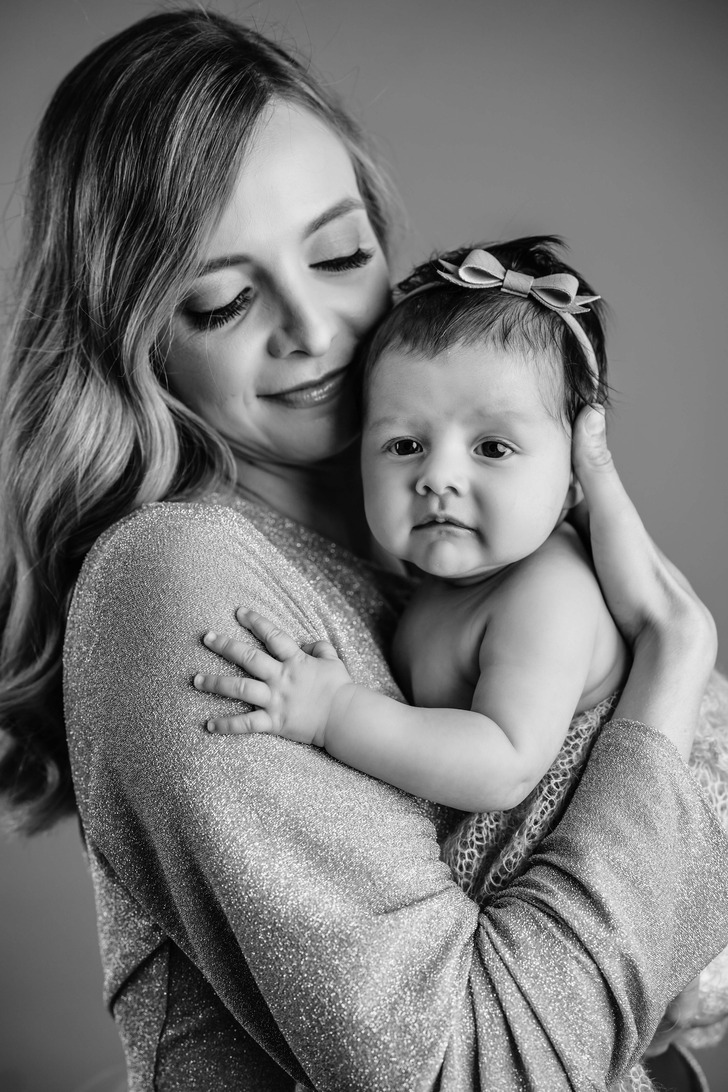 mom and baby, doula, nurturing baby