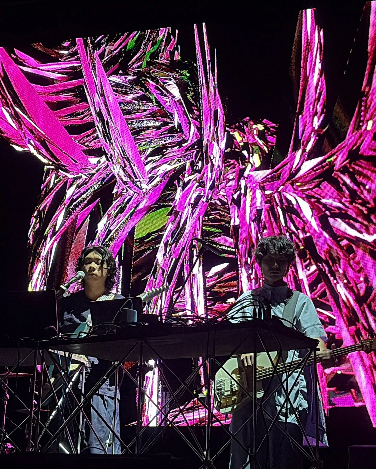 𝖑𝖆𝖓𝖉 𝖔𝖋 𝖘𝖎𝖊𝖘𝖙𝖆 午睡島 is officially out! The debut album from the 𝓕𝓥𝓛. &mdash; experimental electronics from Taipei made by Hom Yu (Mong Tong) and sound designer Chia-Yu.

It&rsquo;s a deeply conceptual record that blends tribal ambient, 