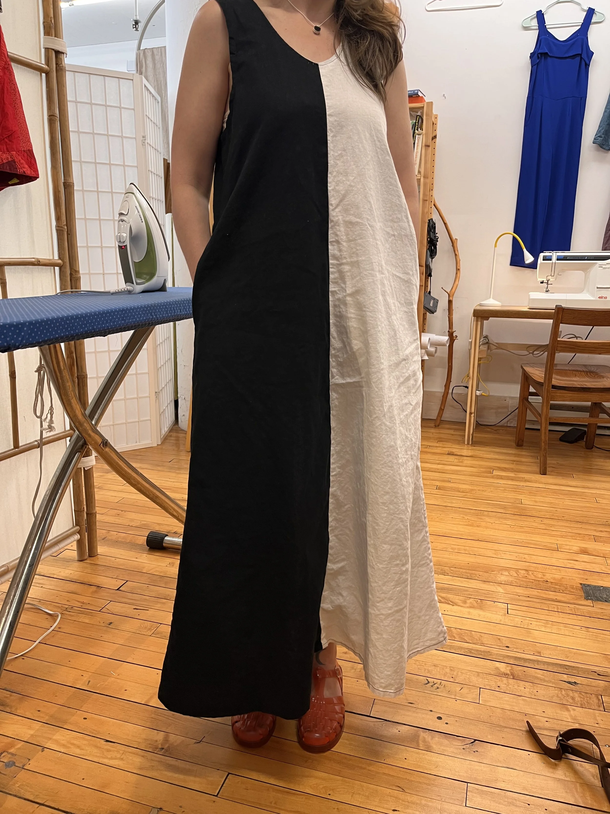 A gorgeous self-drafted linen dress WITH POCKETS made in a Grove House Sewing Studio skills class.