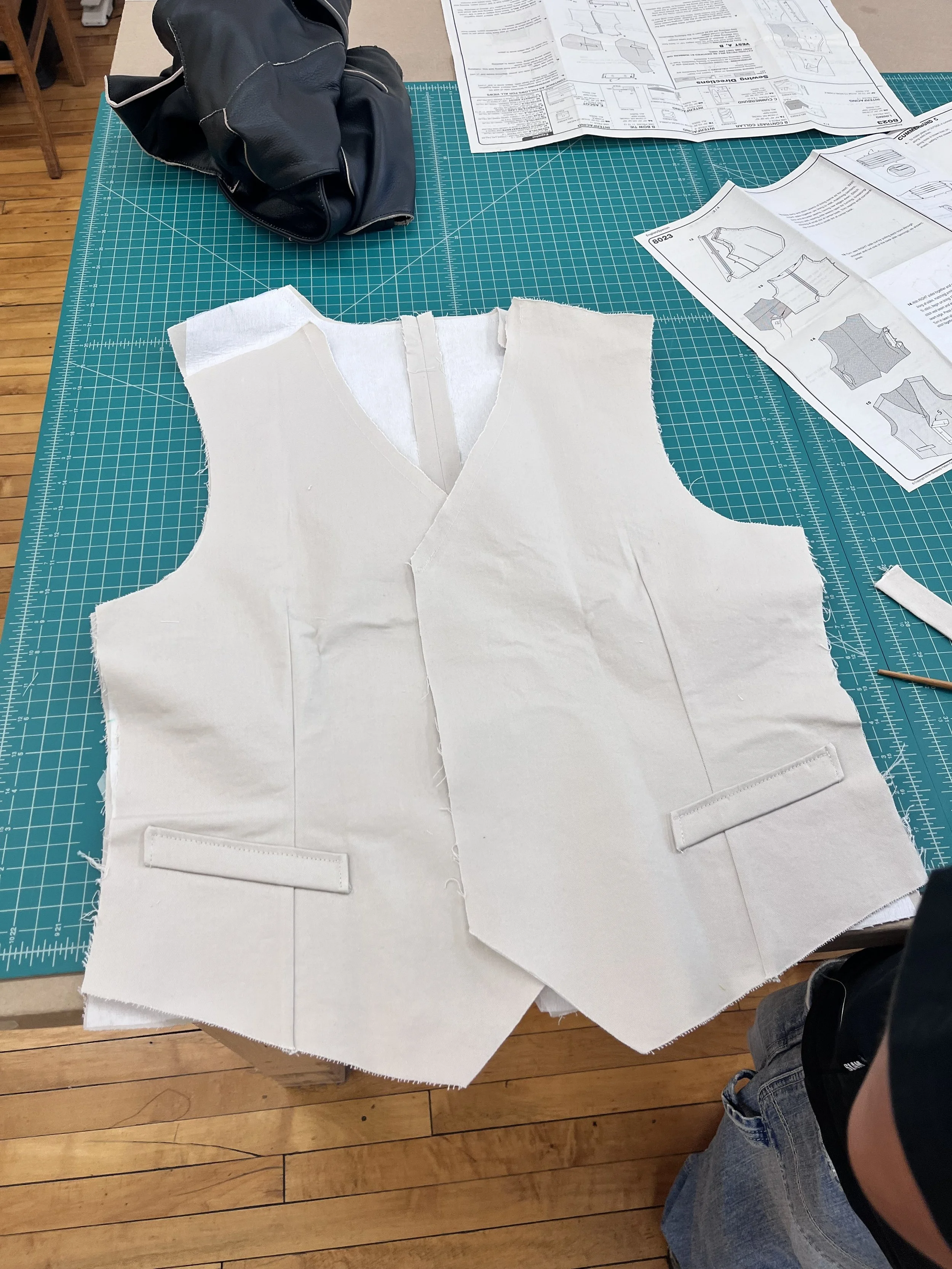 Lovely vest with faux welt pockets made during a beginner sewing immersion class at Grove House Sewing Studio