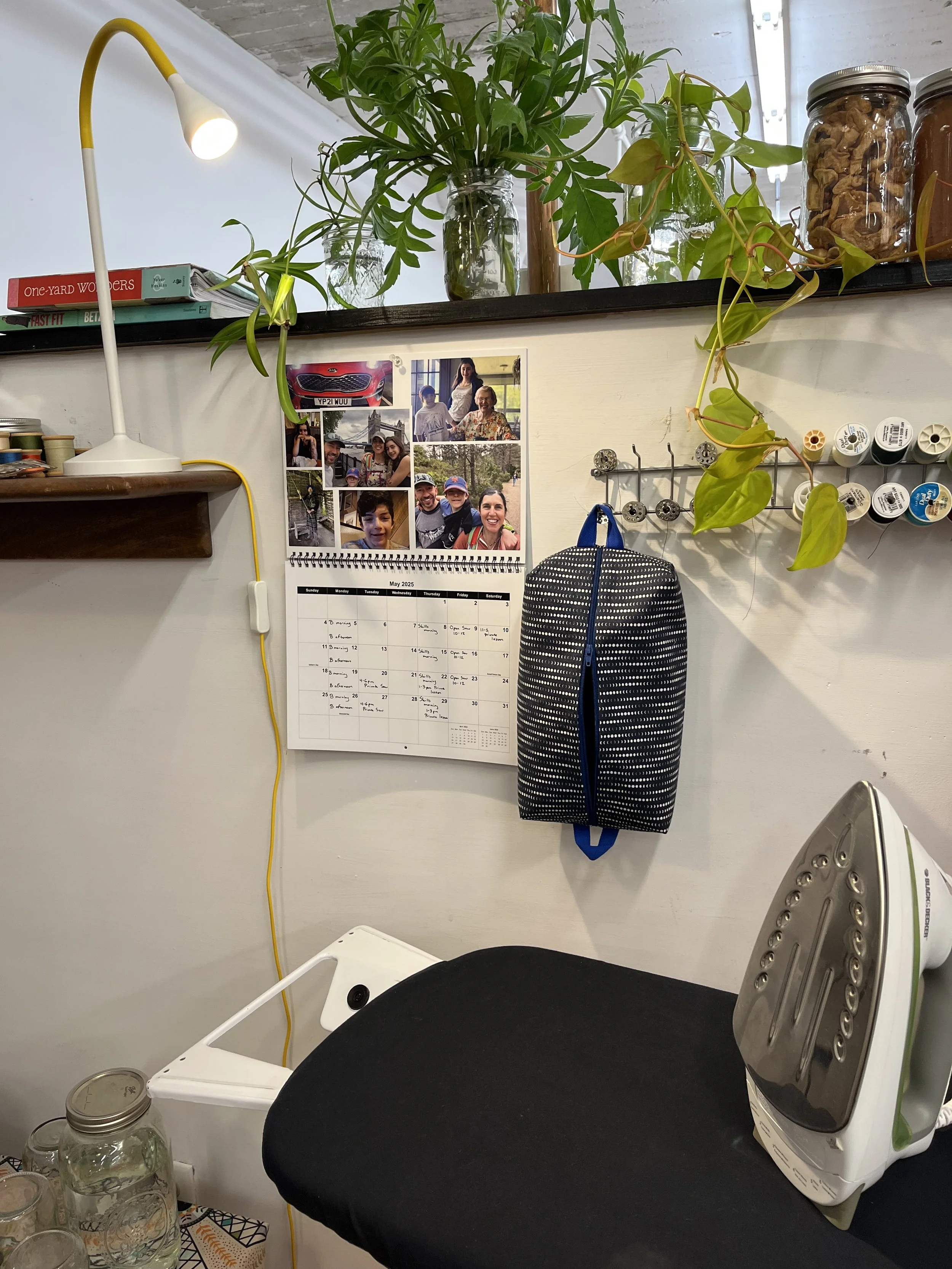 A box bag I whipped up for my dear friend graduation from high school.  It looked so nice hanging in the studio for a few days.  