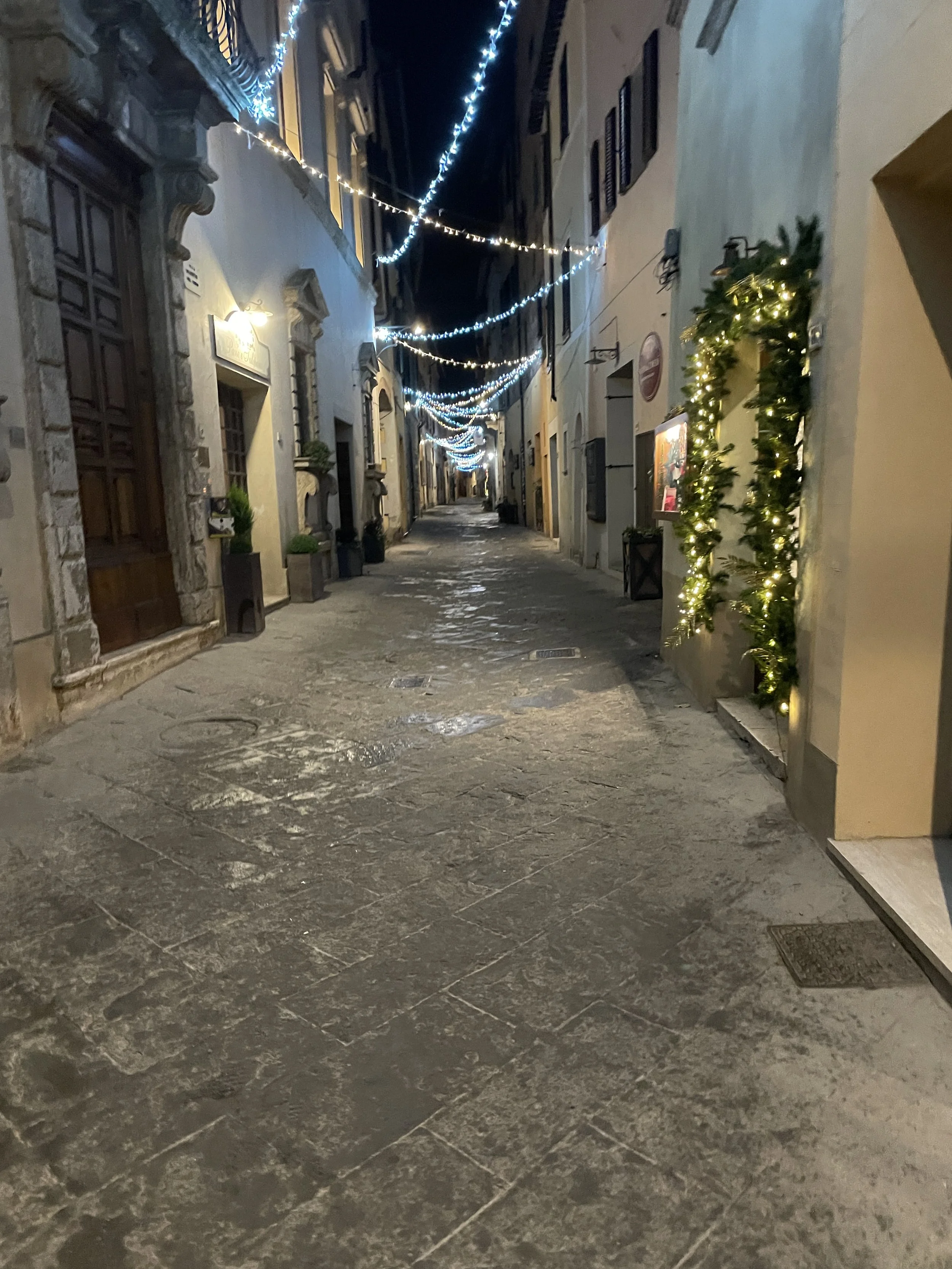 Montepulciano Holidays.JPG