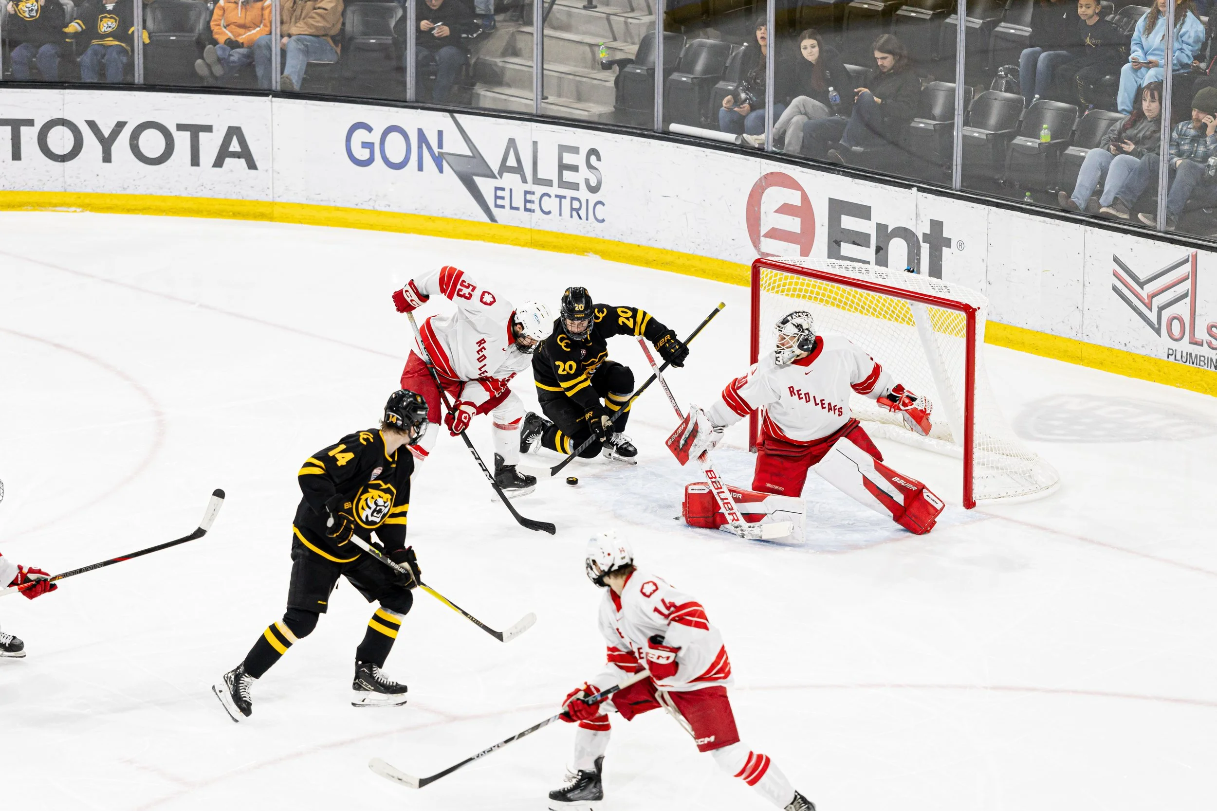 260117-CC-Hockey-vs-SFU-190.jpg