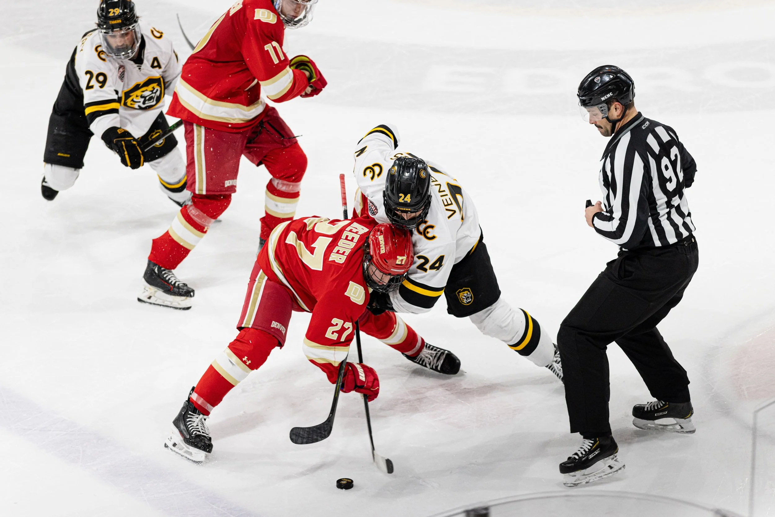 260206-CC-Hockey-vs-Denver-178.jpg