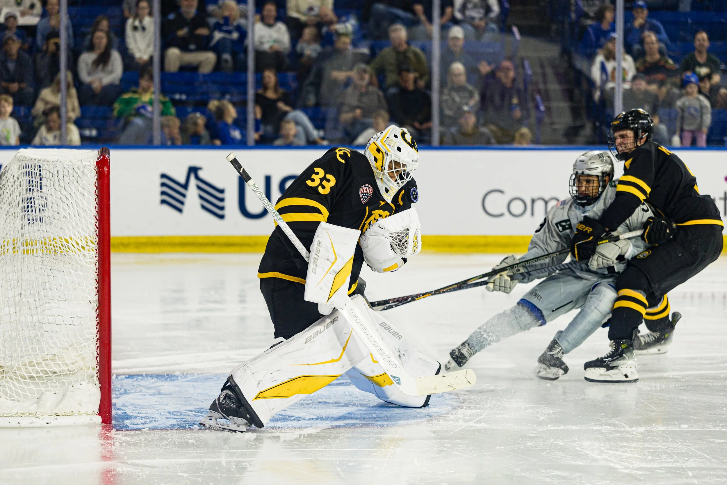 251011-CC-Hockey-at-Air-Force-Academy-171.jpg