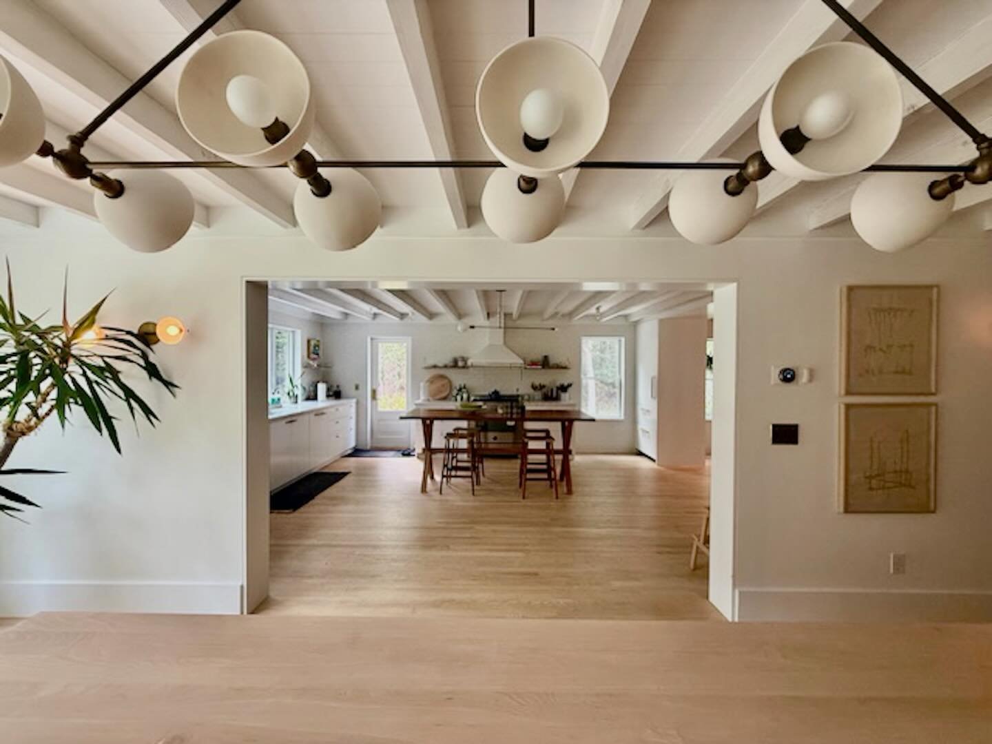 SHOOT LOCATION HRM76P | modern barn style location | great for home + lifestyle shoots ~ soaring vaulted ceilings| | light filled | whitewashed interiors | pool surrounded by nature | barrel sauna | HAMPTONS, NY | jennylandeylocations.com