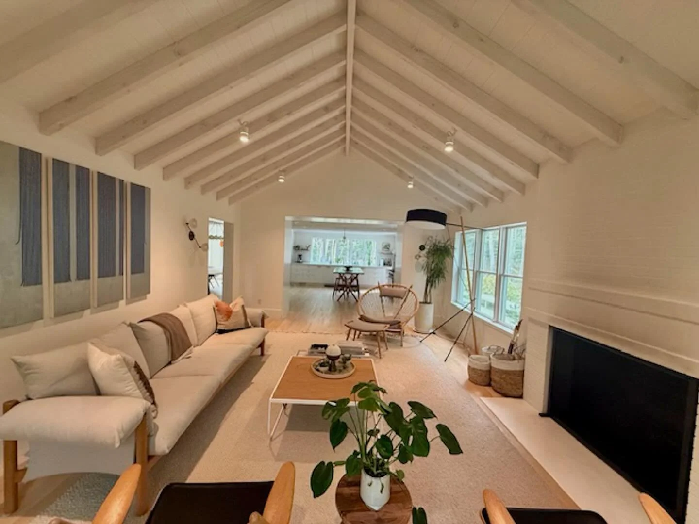 SHOOT LOCATION HRM76P | modern barn style location | great for home + lifestyle shoots ~ soaring vaulted ceilings| | light filled | whitewashed interiors | pool surrounded by nature | barrel sauna | HAMPTONS, NY | jennylandeylocations.com