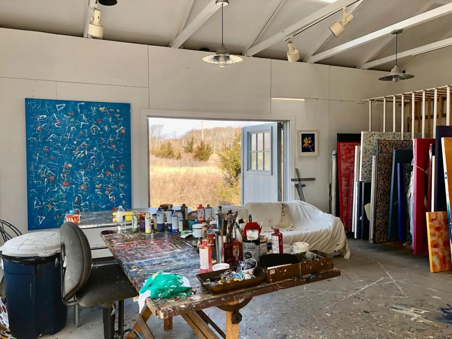 SHOOT LOCATION HRT11WAS | 1920&rsquo;s distinctive waterfront home with art studio | triple height ceilings in great room | spectacular fireplace | grand scale and old world grandeur | art studio by the sea | authentic style | jennylandeylocations.co