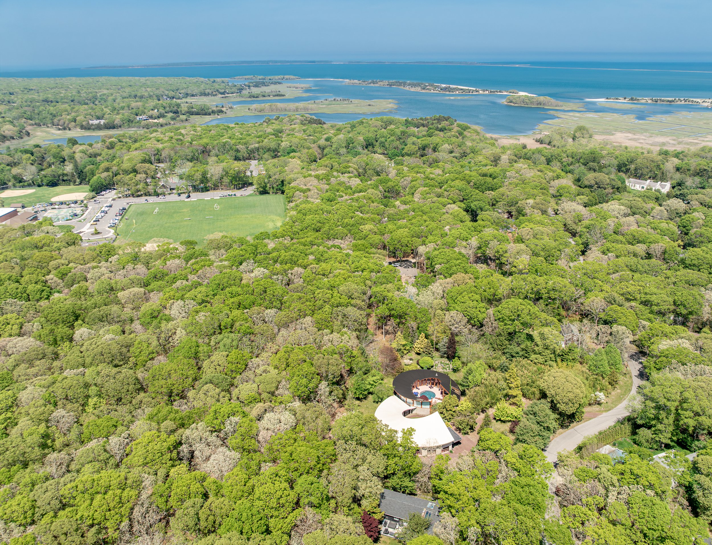 Rental Listing_Landey_26 Deep Six Drive_East Hampton_drone-2.jpg