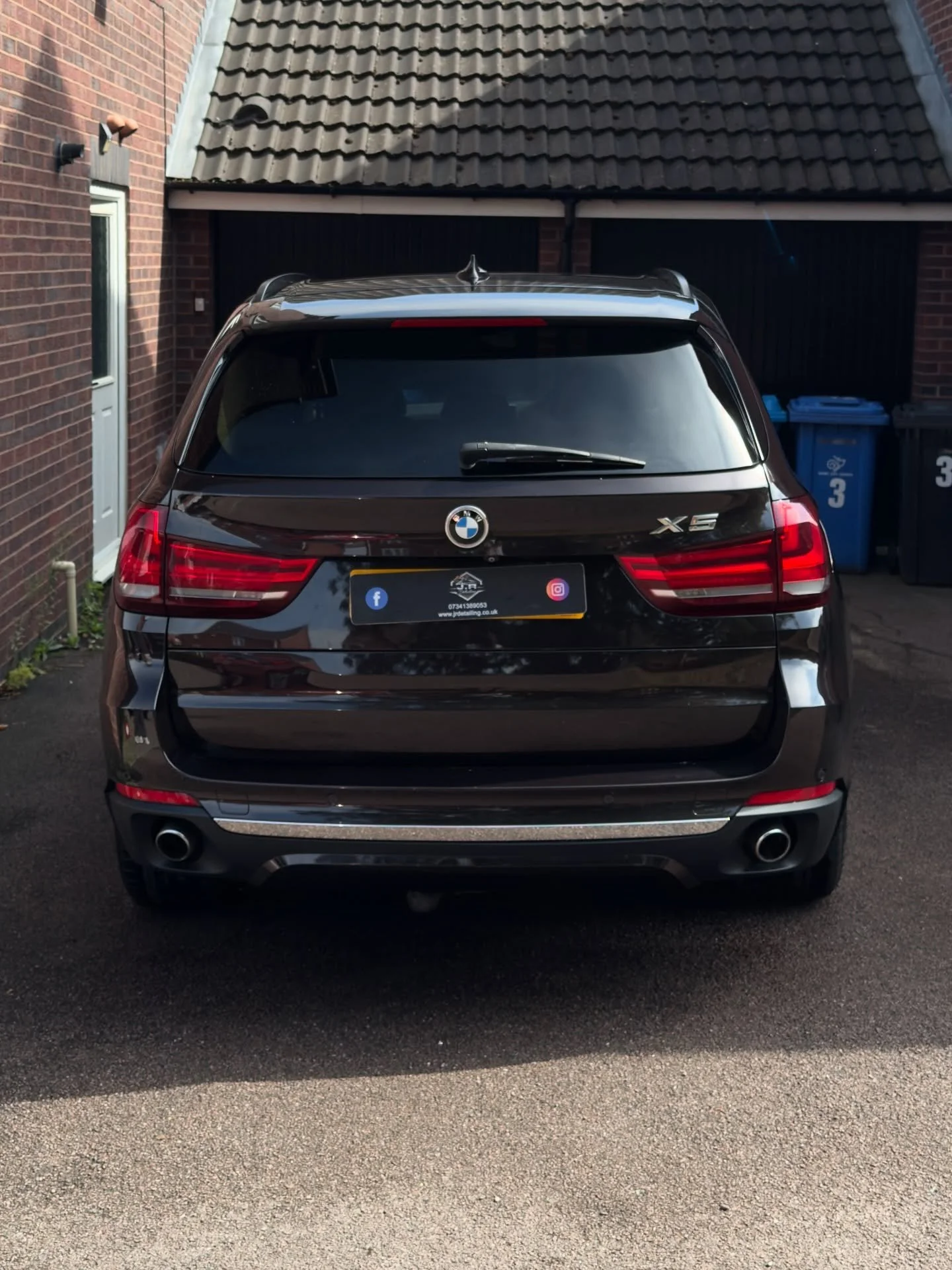 BMW X5 Deep Clean โจ๐
Full interior reset – every surface, seat & crevice refreshed back to factory fresh.
Attention to detail that speaks for itself.
๐ฒ DM to book your deep clean.
Limited slots left this month.
#bmwx5 #deepclean #cardet