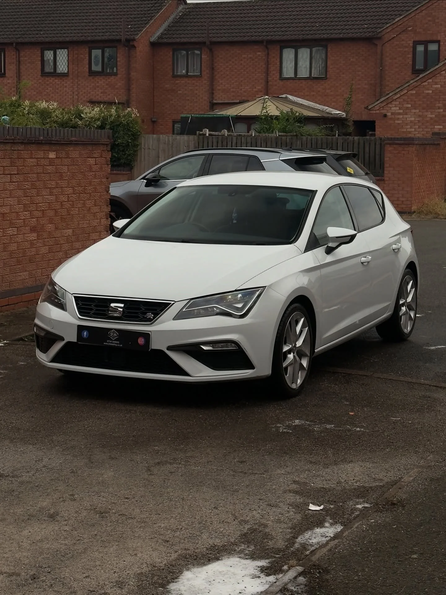 Seat Leon FR staying fresh with a maintenance clean ๐ฅ
Keeping on top of gloss, protection & interior freshness ๐
Regular maintenance = showroom look all year round ๐
#seatleonfr #seatleon #maintenanceclean #cardetailing #detailinguk #jrdetail