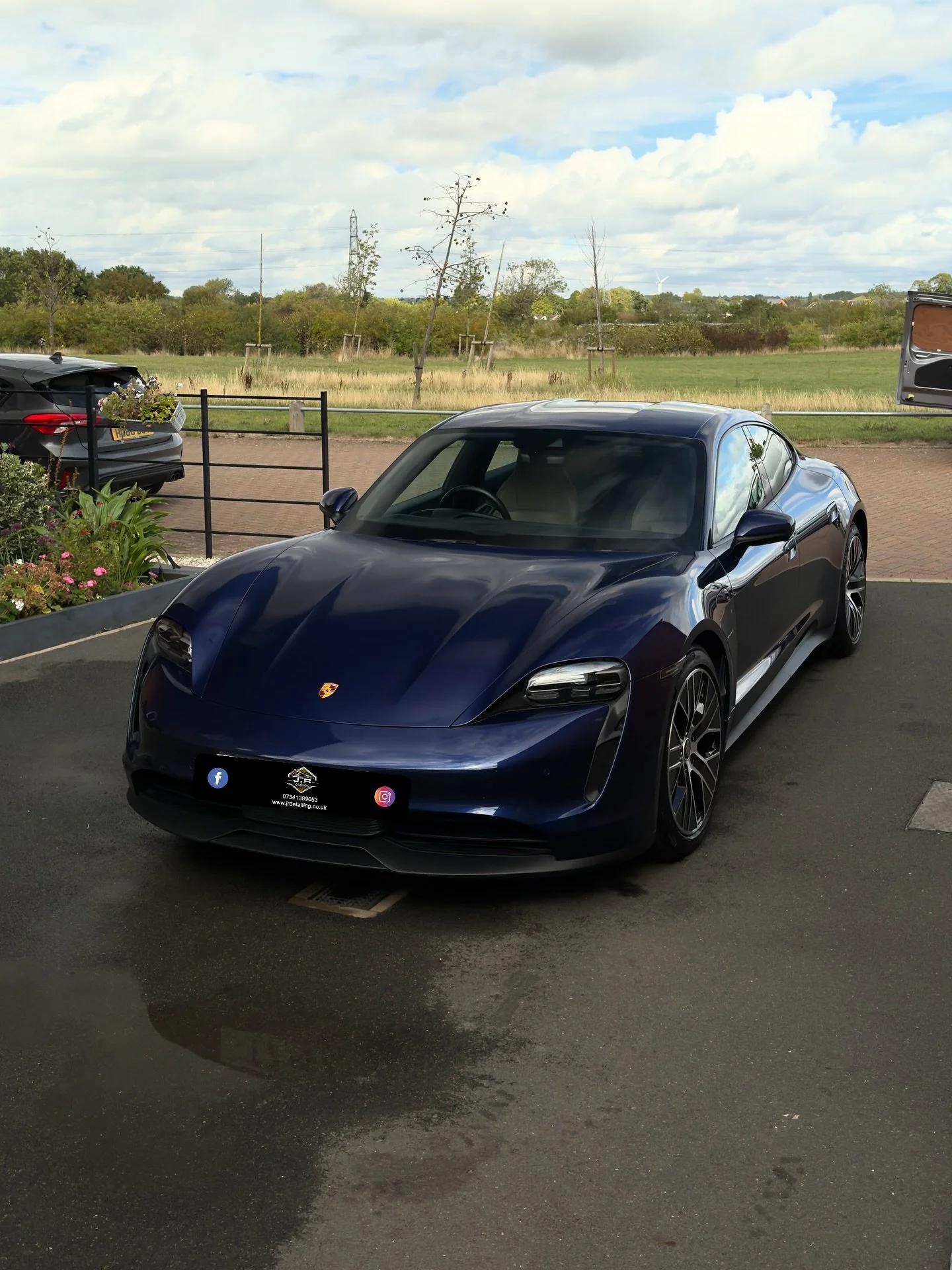 Porsche Taycan – Deep Clean Package ⚡
This luxury EV received our full deep clean treatment inside and out. From a safe wash, iron & tar removal, to a full steam-cleaned interior – every detail was brought back to a factory-fresh fee