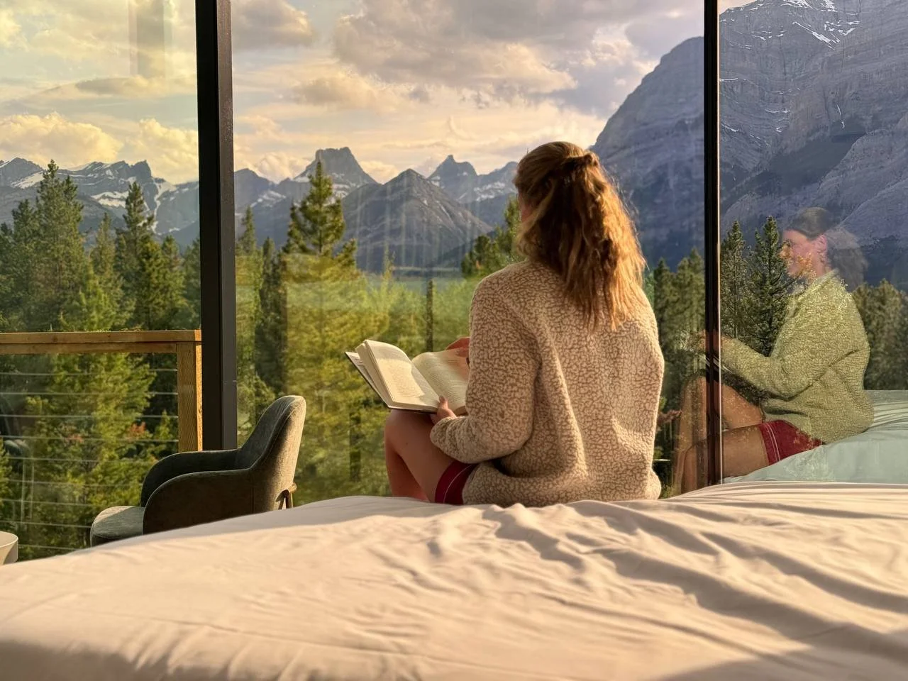 skyglass-room view-reading 1.jpeg
