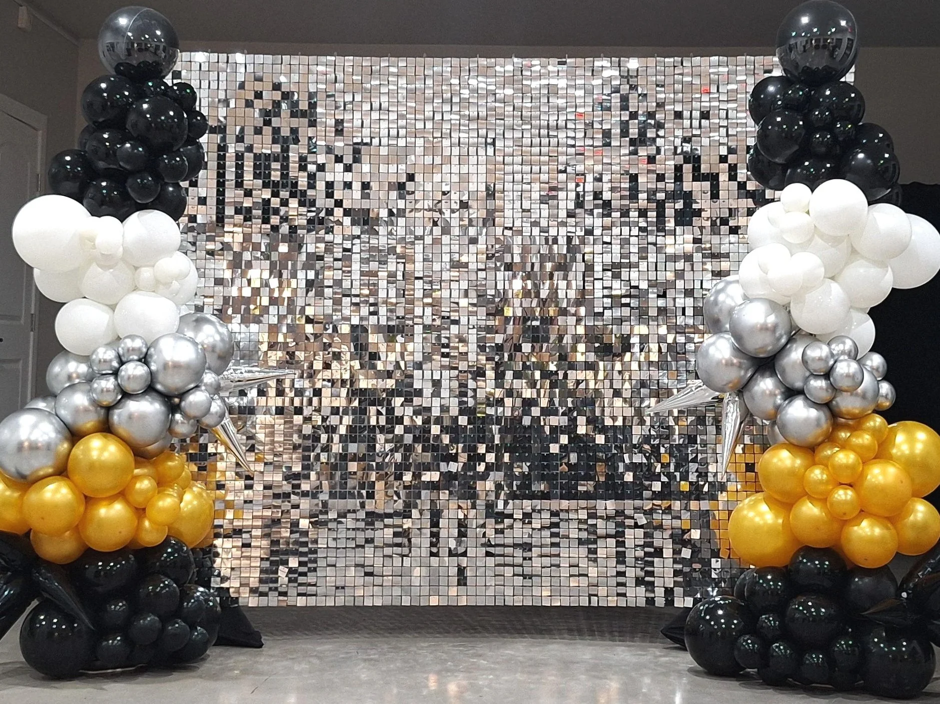 Shimmer wall and organic balloon install