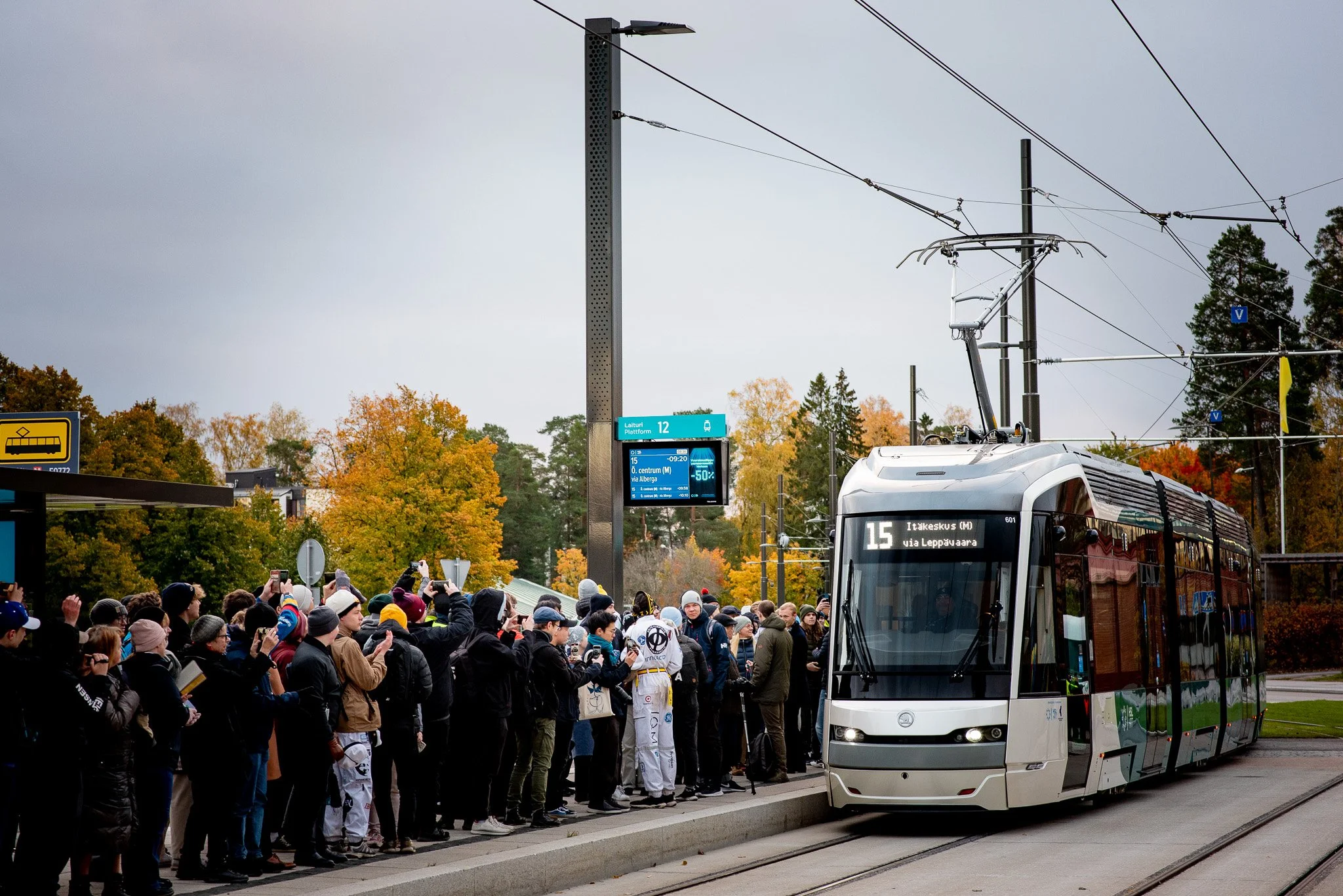 Vihreät vastustivat HSL-lippujen hinnankorotuksia ja vaativat infrakorvausmallin uudistamista
