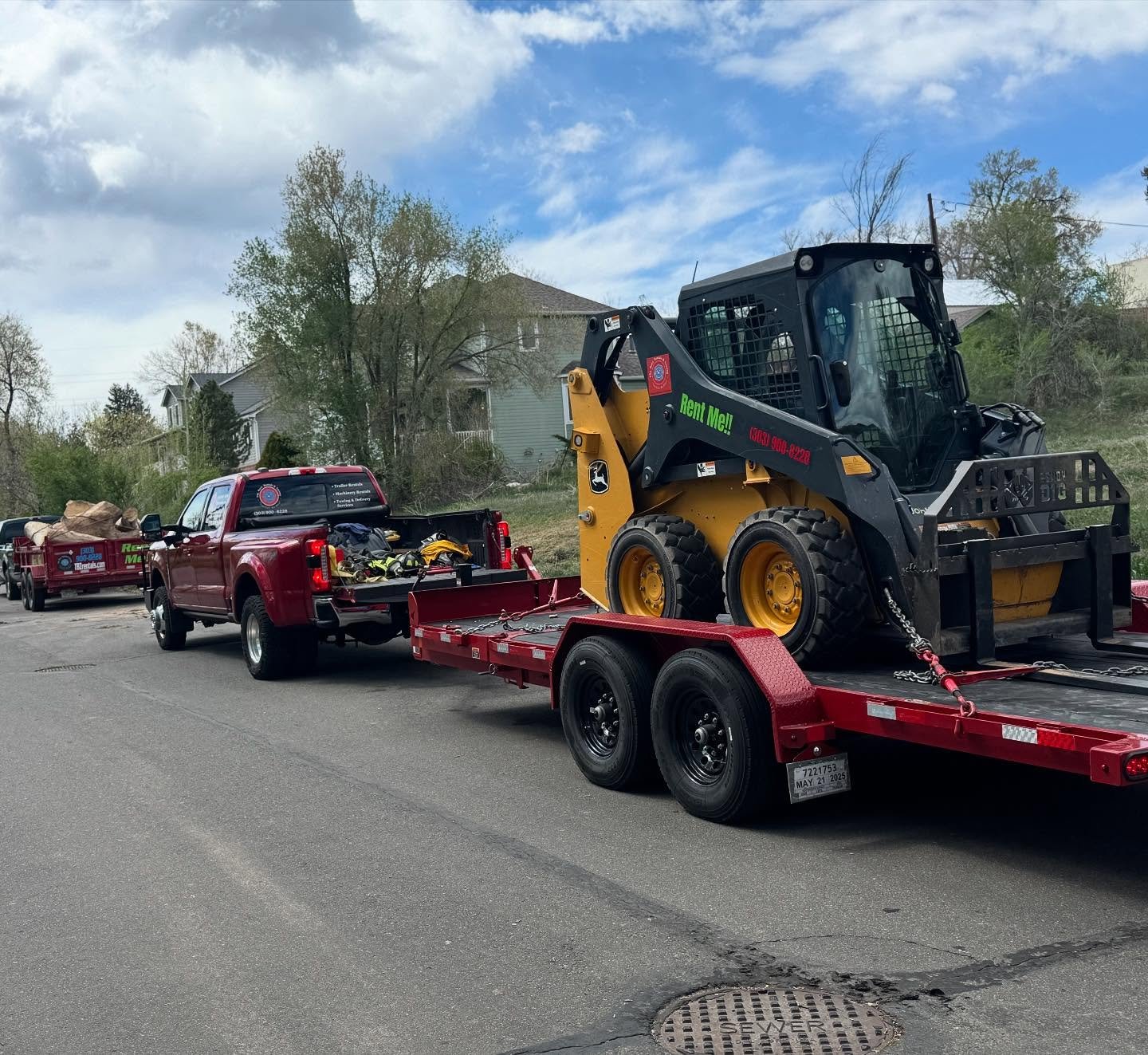 Hard work, you, and The Boyz&hellip; the best combo around! Here we&rsquo;re out and about helping a local tree contractor get some large parts of a cottonwood tree he fell loaded up into a dump trailer for transport to a wood recycling center. We pr