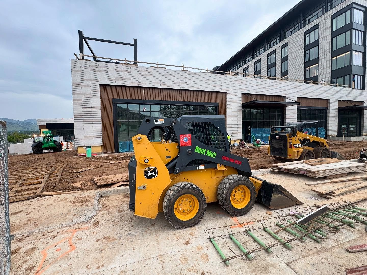 Need machines to build an apartment complex?! You know who to call! Jobs of all sizes, home owners &amp; DIY&rsquo;ers to some of the largest construction companies in the country The Boyz couldn&rsquo;t be more honored to serve you. Trailer Rentals,