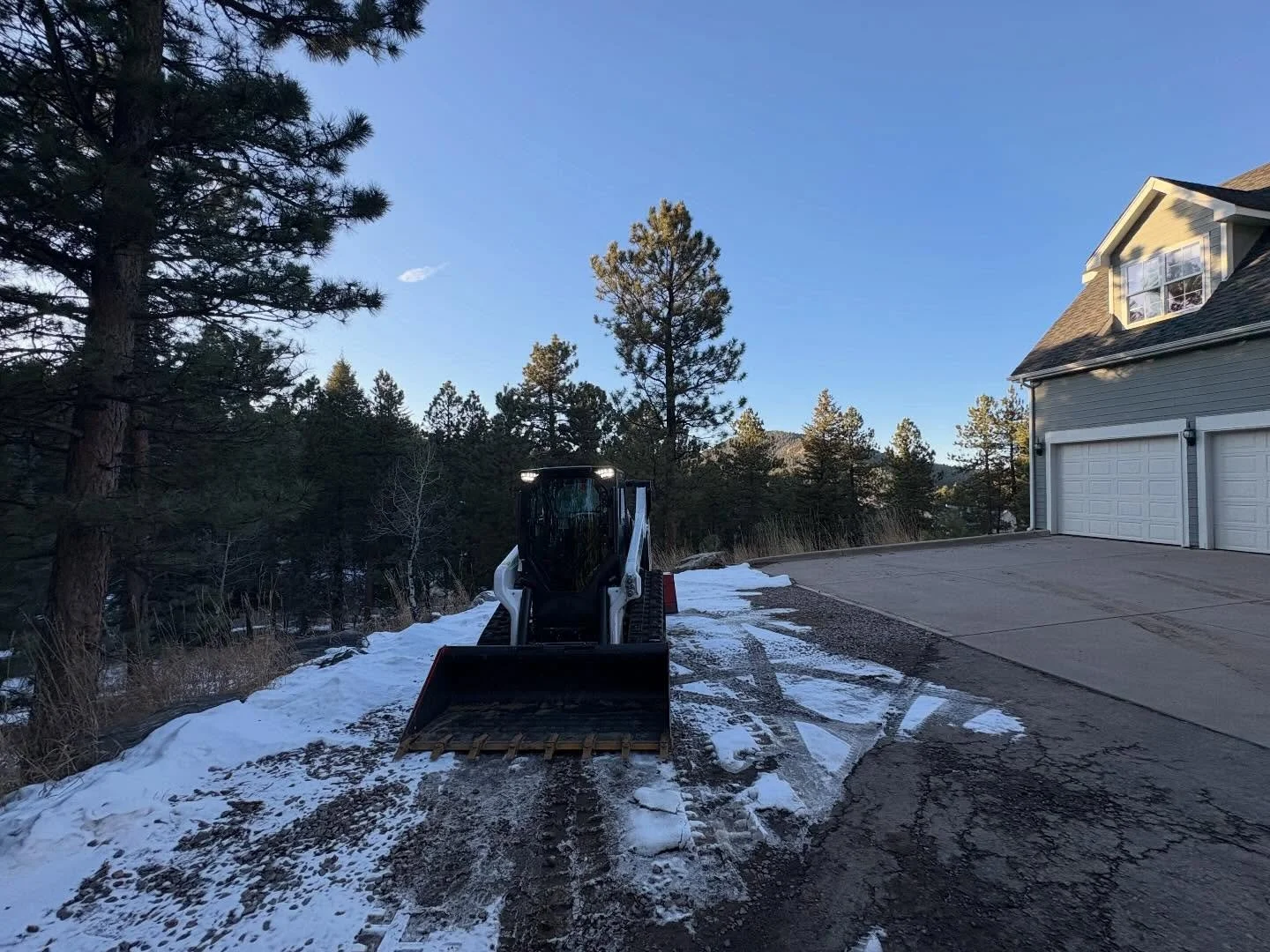 Recognize this place? You should! This is the same job site we delivered that Bobcat E60 excavator to last week.. now the contractor rented a tracked skid steer (T66 with both a smooth and tooth bucket) from us to do some cleanup and final grade work