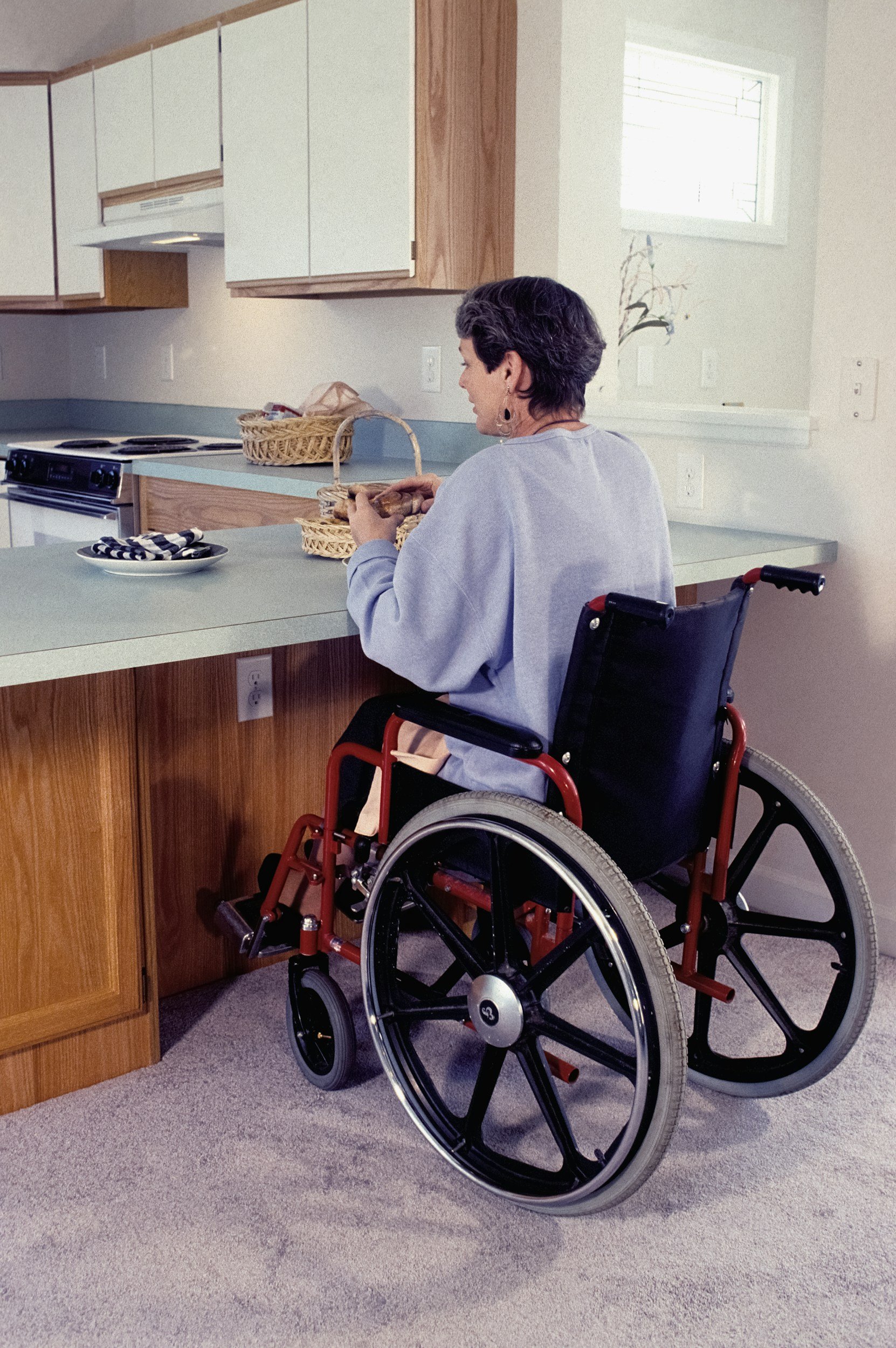 5 Everyday Tasks Made Easier with the Right Assistive Devices