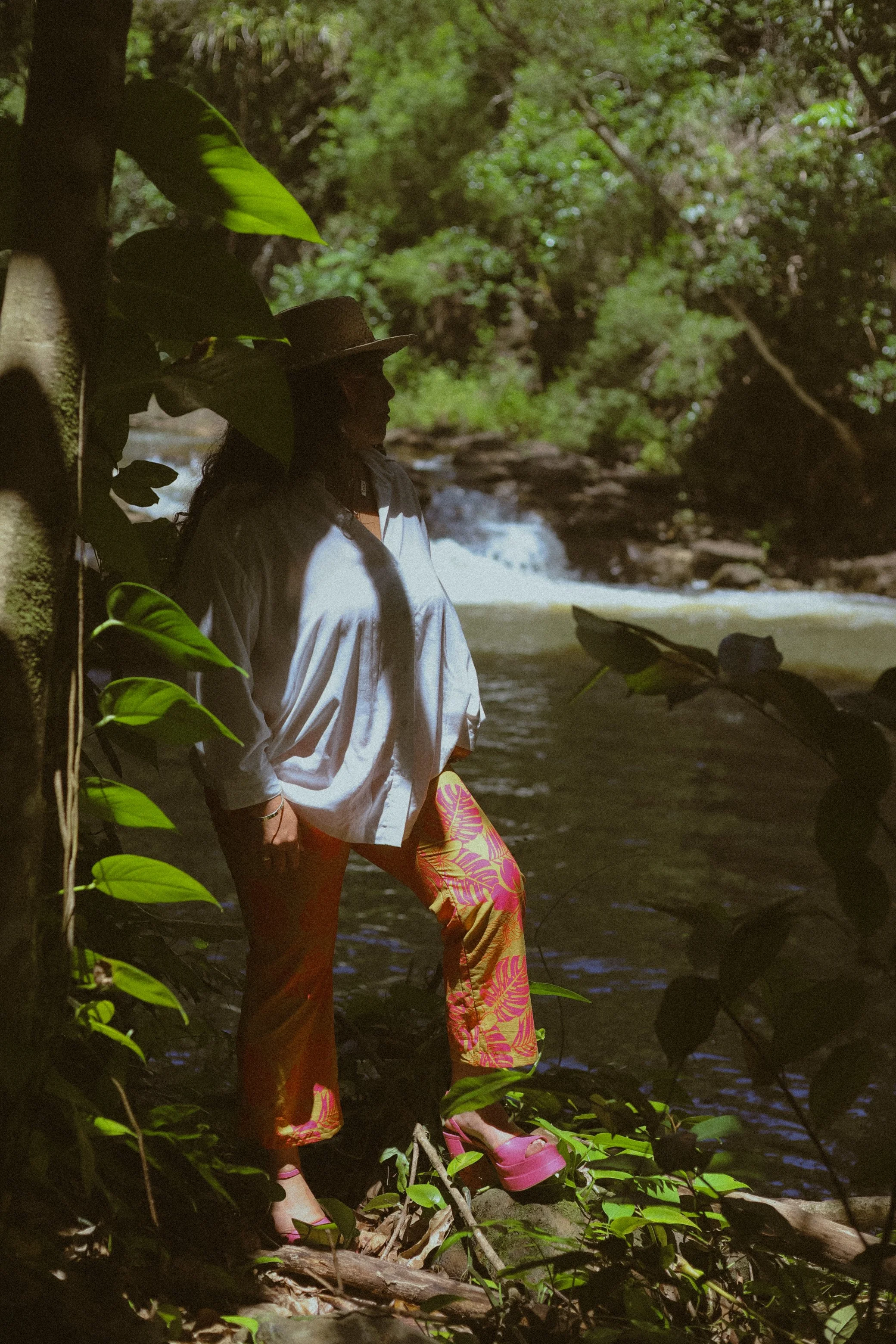 Kū i ke kaila - Cropped Pants Ākala