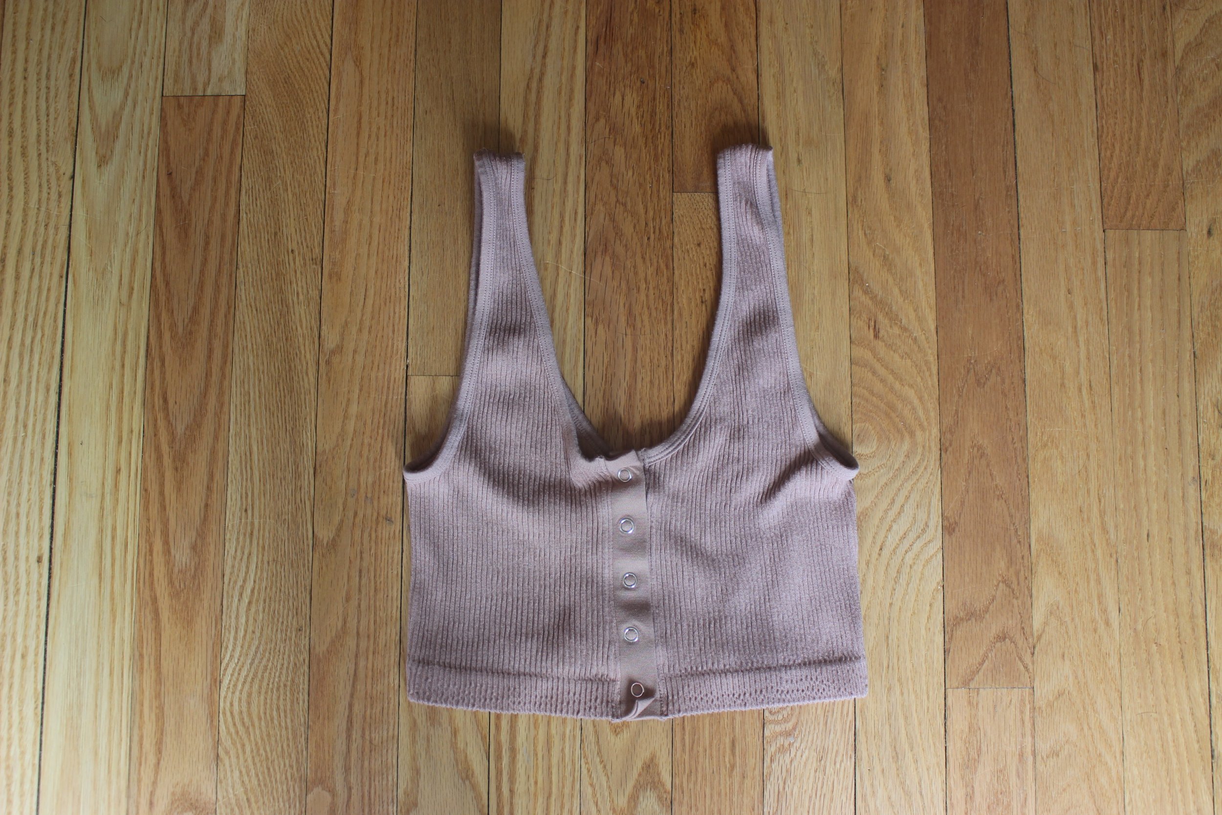 Aerie Ribbed Snap Front Tank – Size M