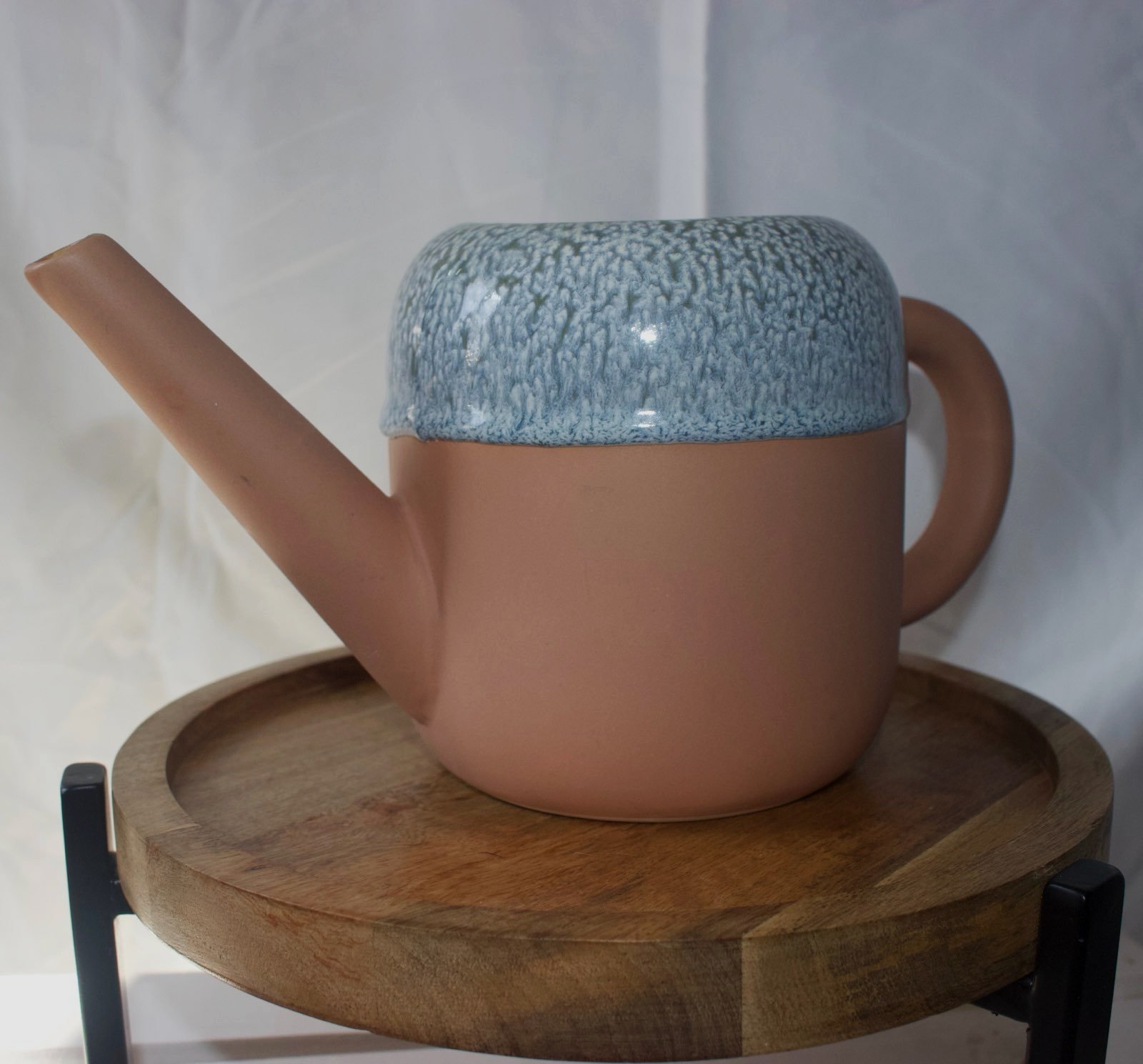 two+tone+watering+can+3.jpg