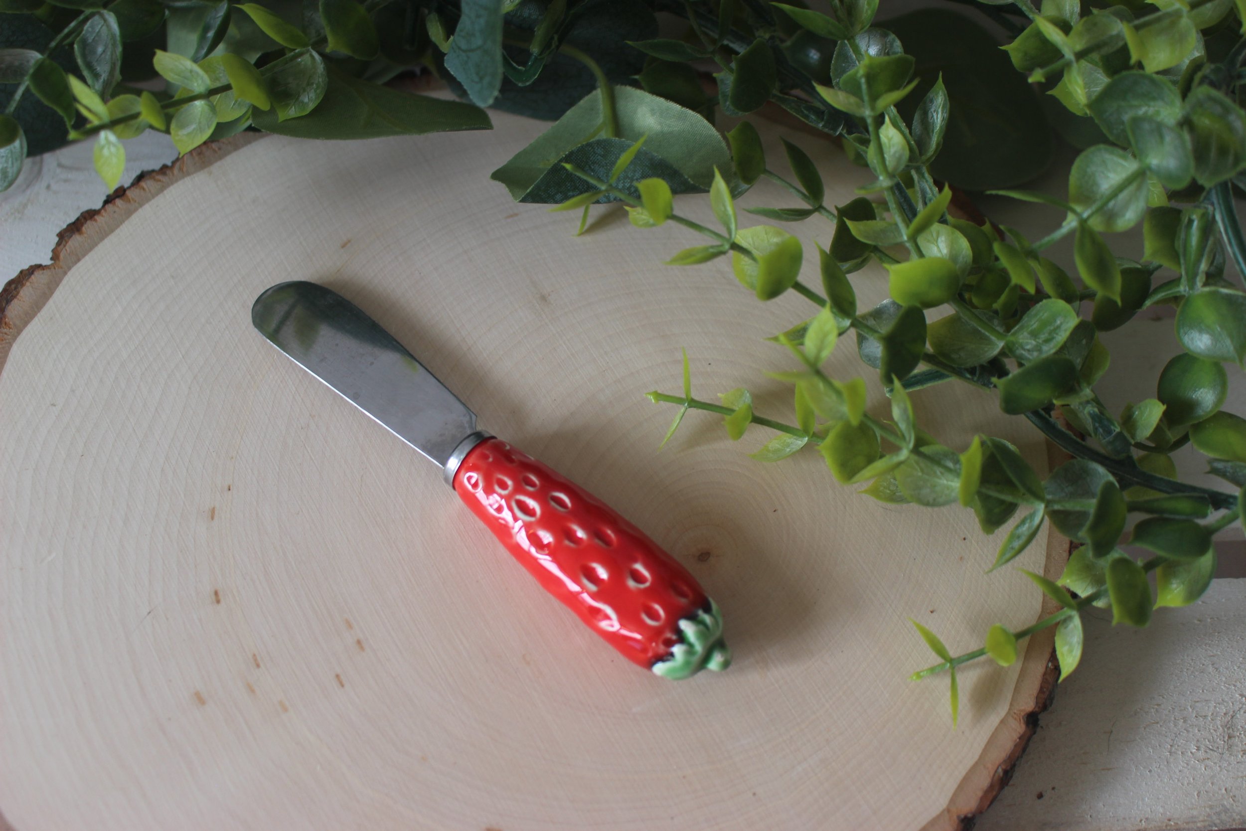 Vintage Strawberry Handle Spreader