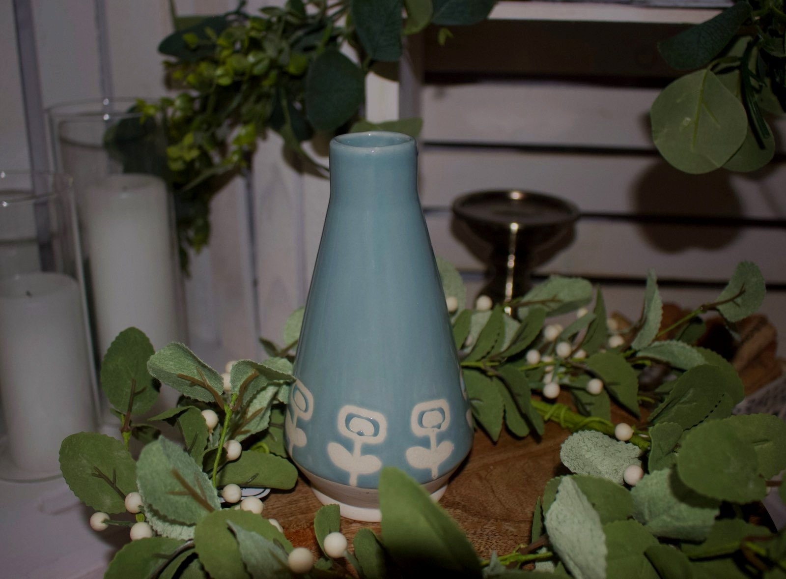 light+blue+bud+vase+1.jpg