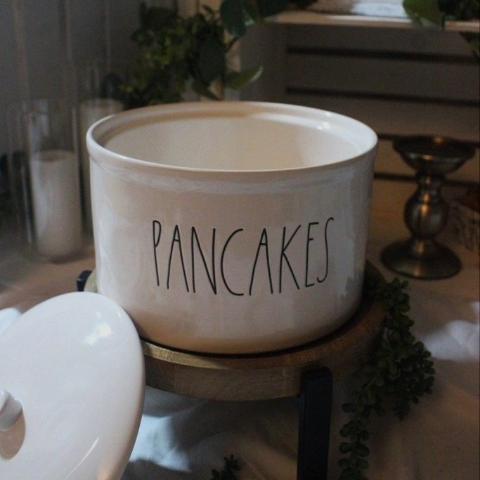 Pancake Warmer - Rae Dunn