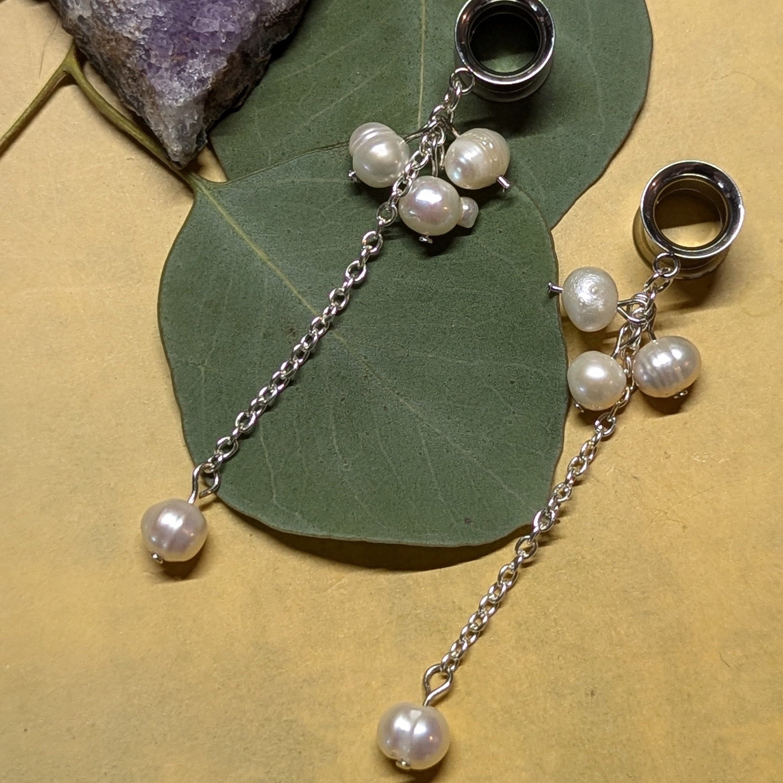 Freshwater Pearl dangle gauges
