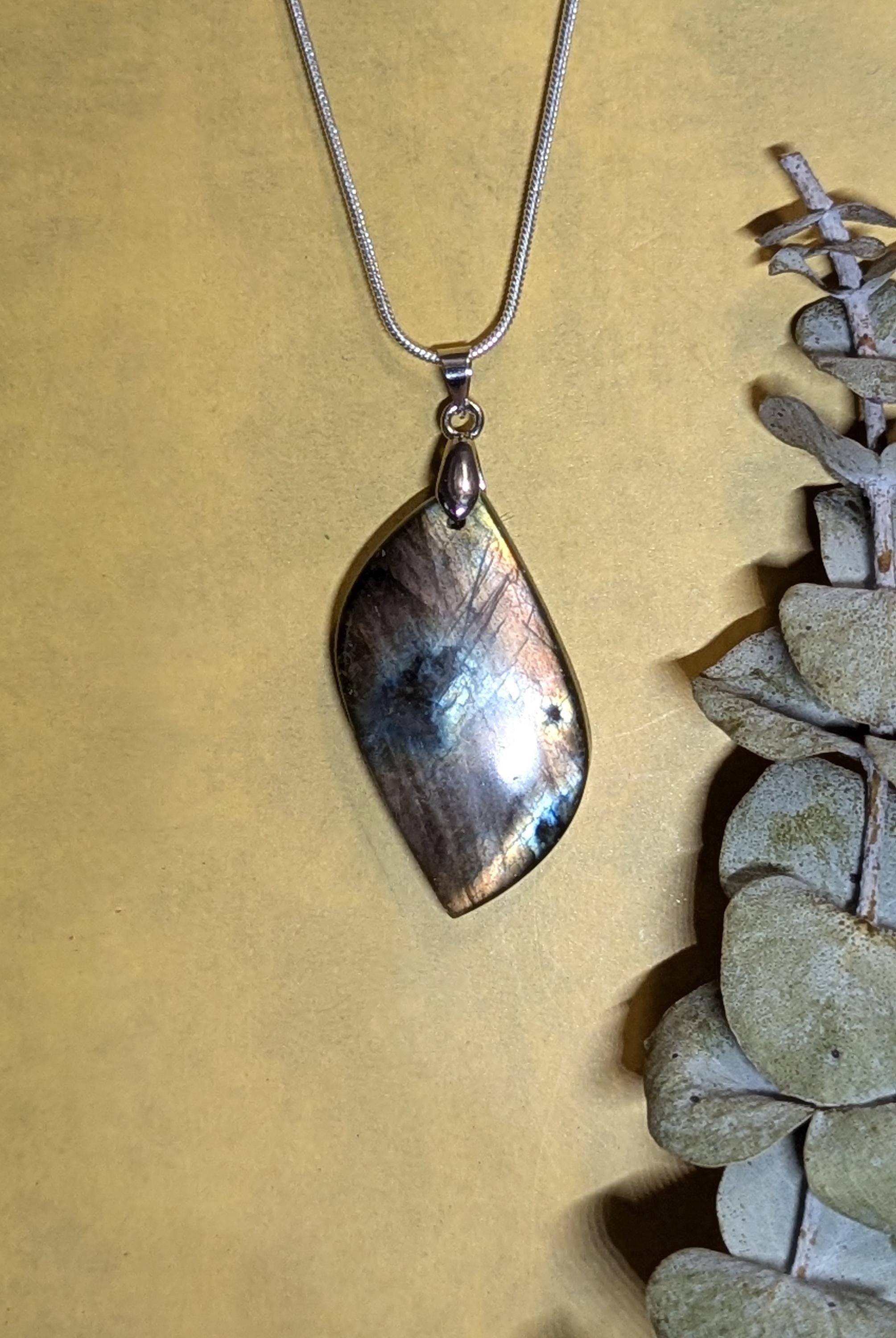 https://i.etsystatic.com/38595364/r/il/412e85/6663939696/il_fullxfull.6663939696_m1zs.jpg