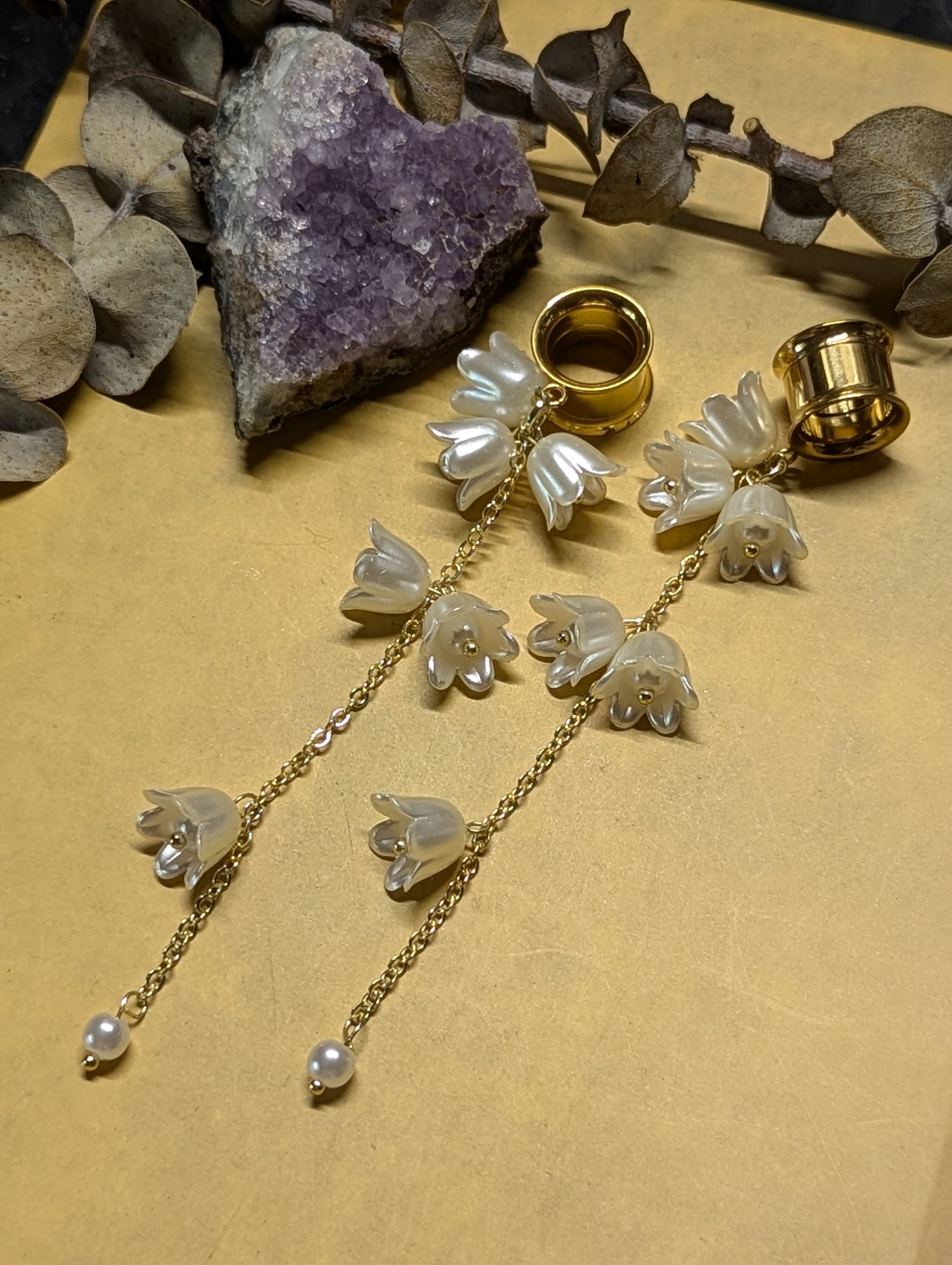 lily of the valley dangle gauges