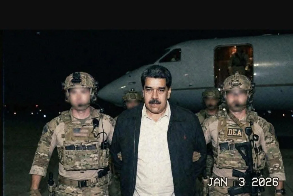 Cuando los tiranos caen, Dios Habla