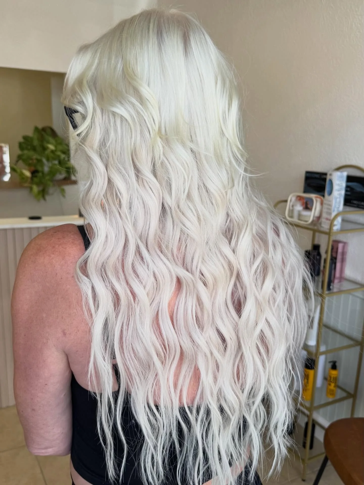 Extensions aren&rsquo;t extra&hellip; they&rsquo;re ✨essential ✨

22 inch tape in extensions

#highlandscountyhairstylist  #sebringflorida #highlandscountybeauty #hairextensions #jzstyles