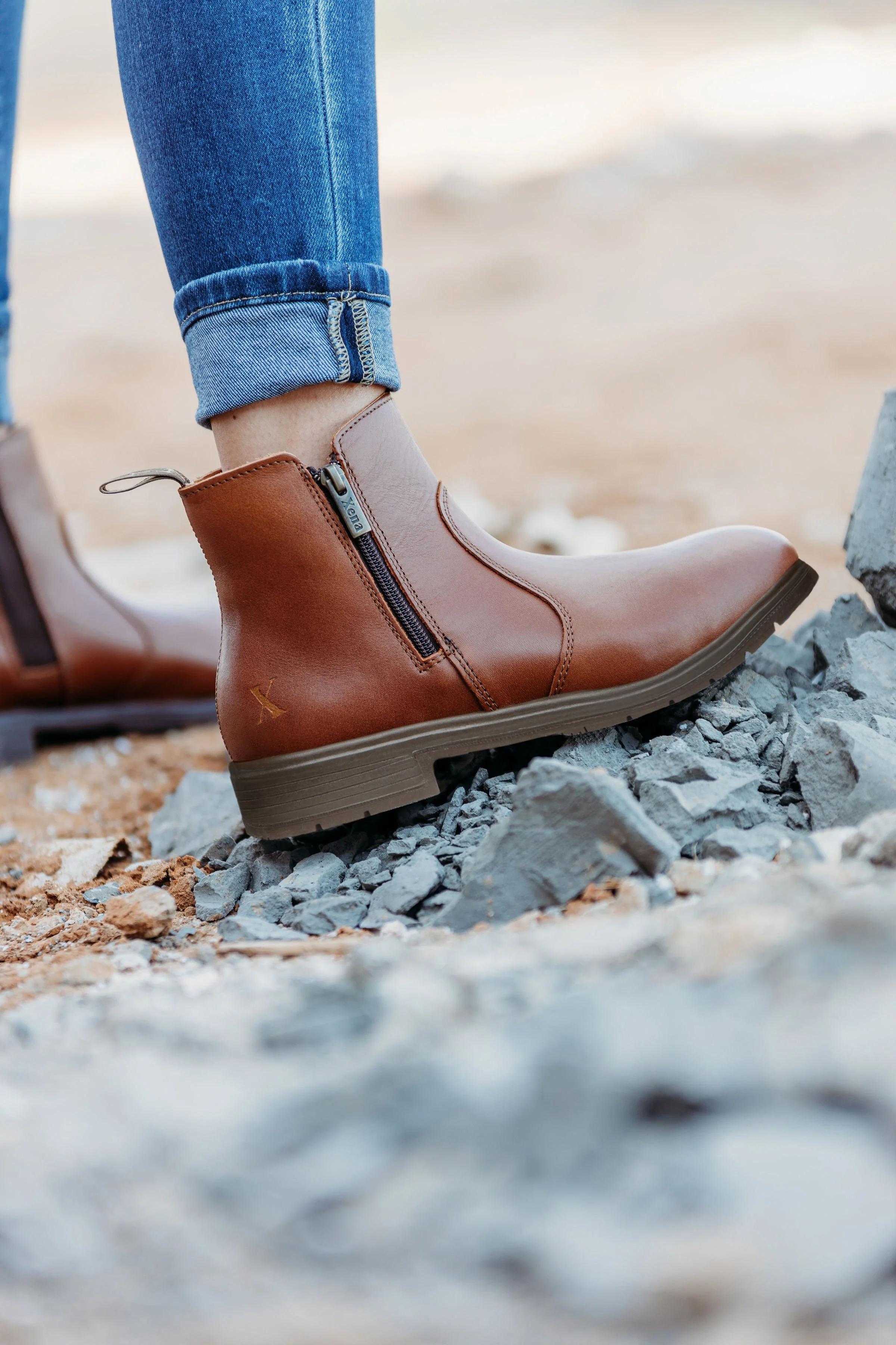 7 - Omega-Bourbon-Lifestyle-Rocks-2.jpg