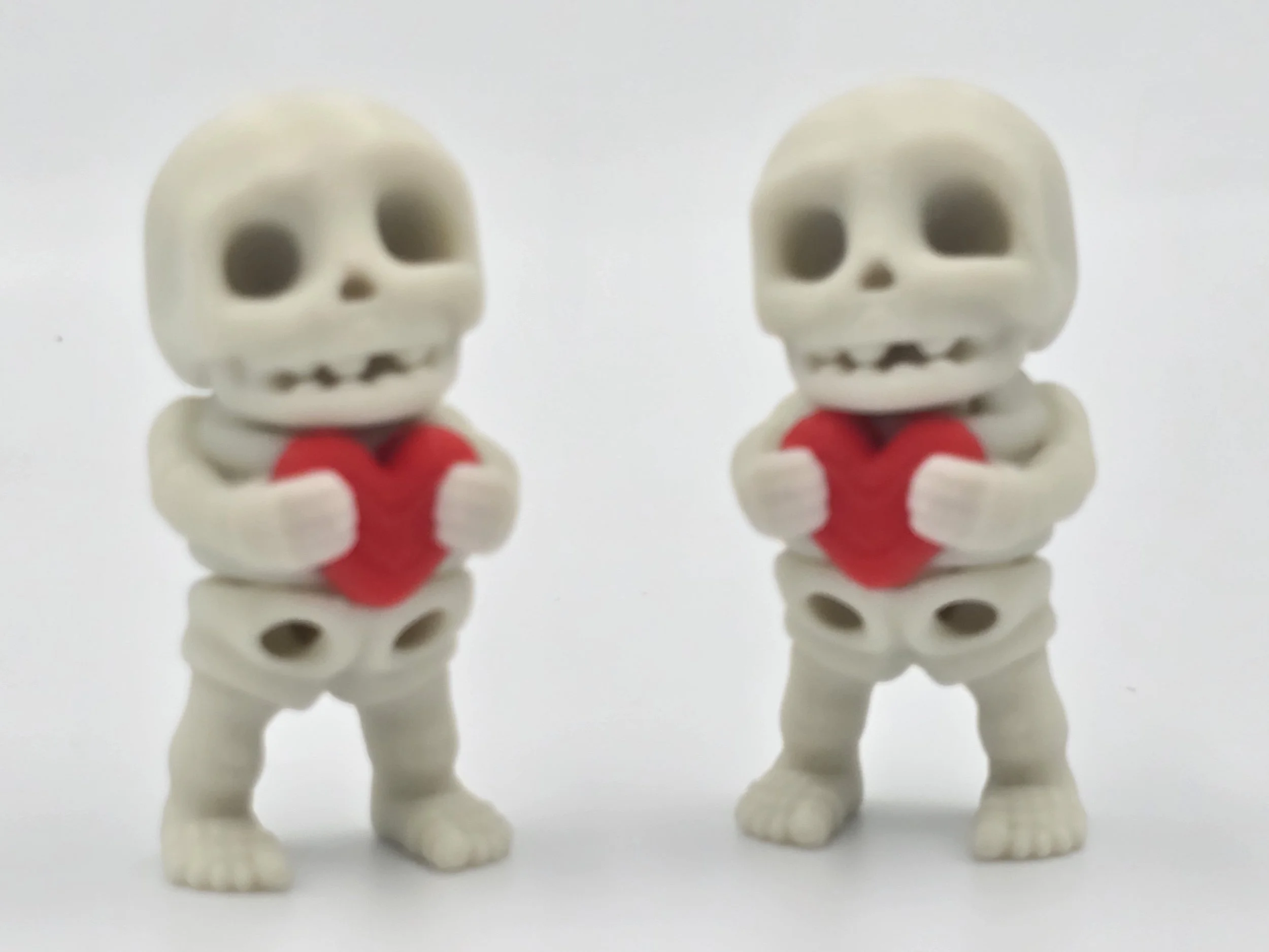 Valentine’s Day Skeleton – Heart Holder Flexi