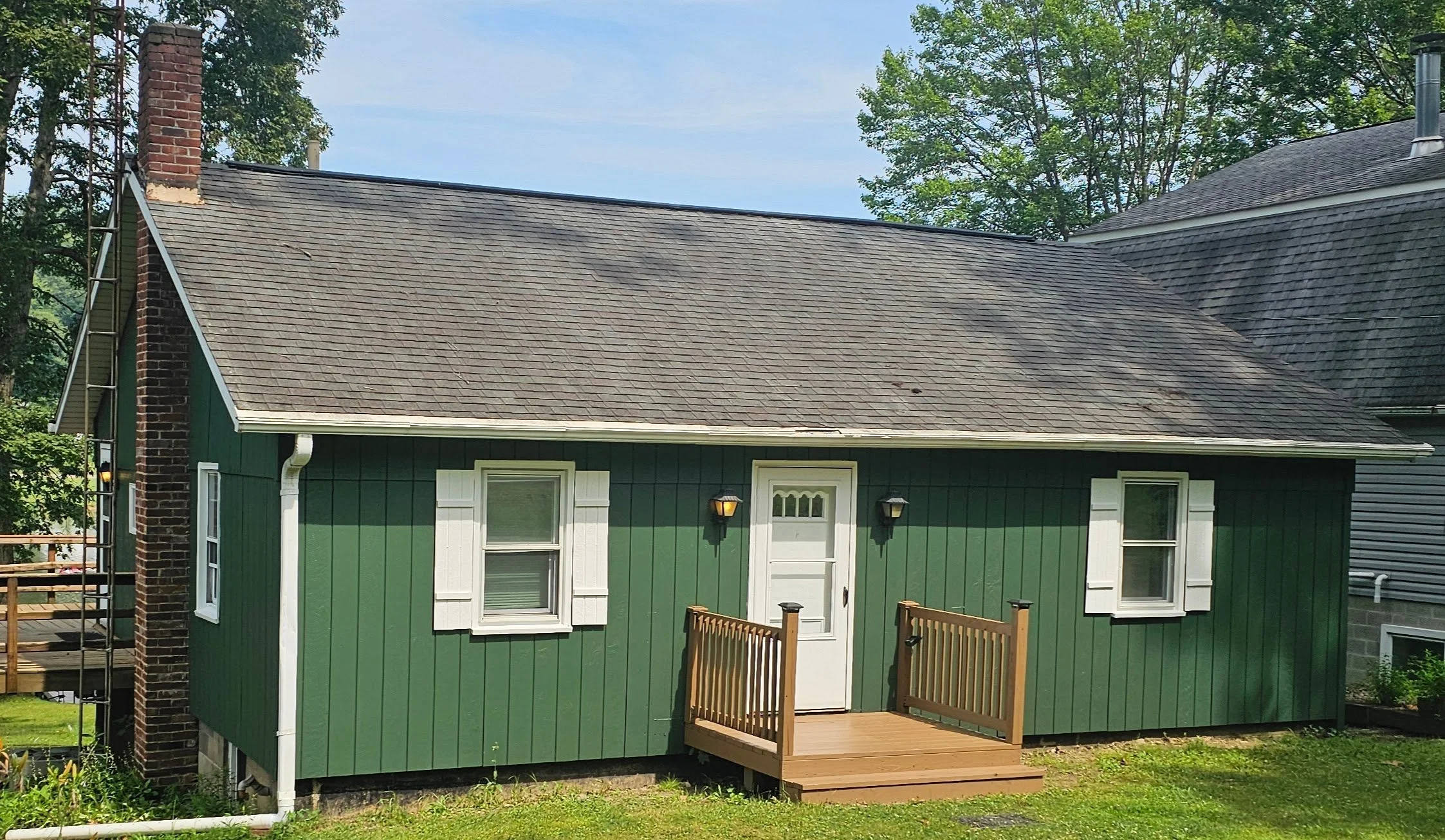 lake house.jpg