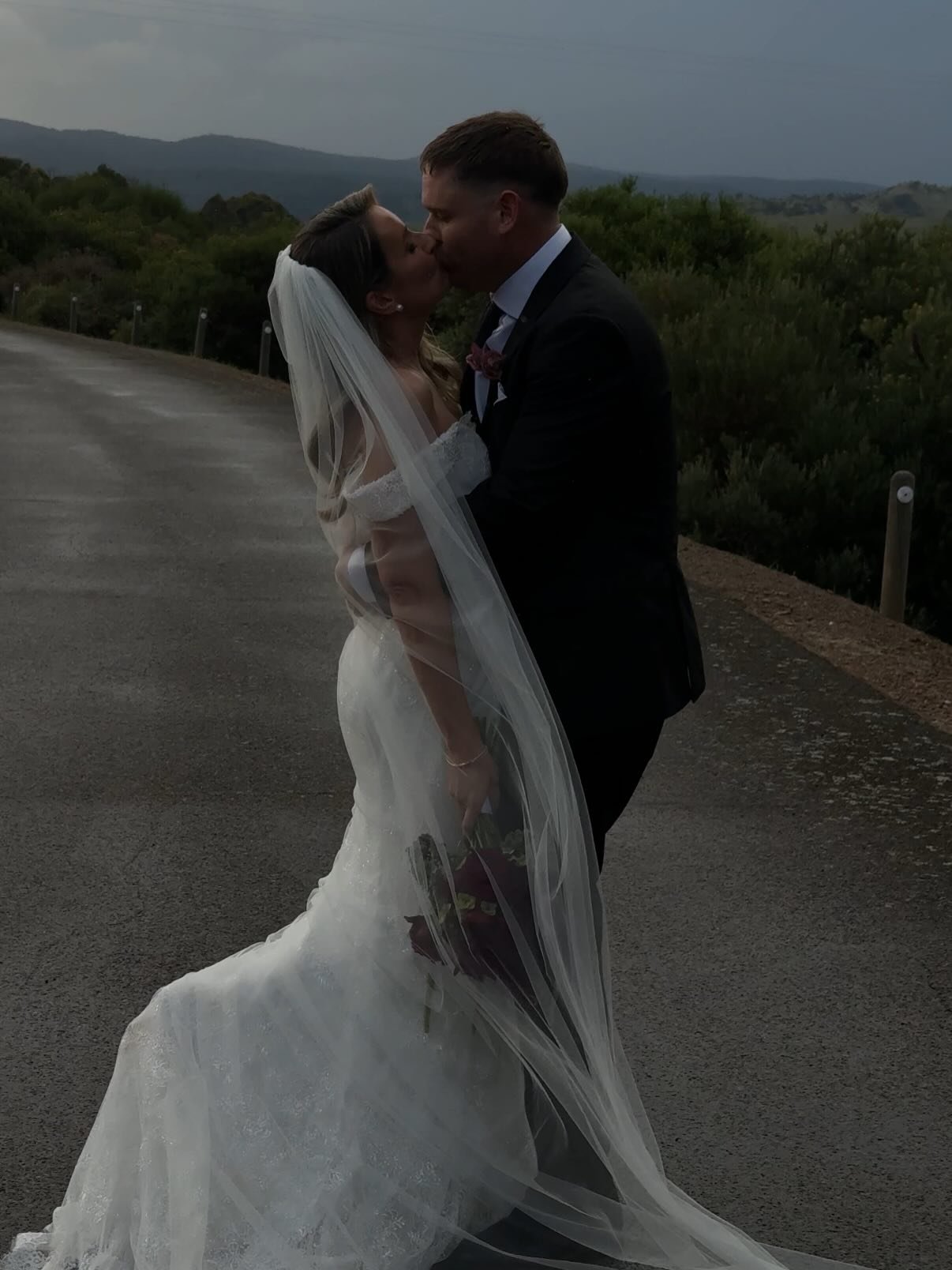 Details of G &amp; P &mdash; frame by frame 

@jessicasimphotography 
@flowerdaleestate 
@fridaybloomsbysteph 
@georgiacelebrant
@hannahhockingmakeup 
@lauraannebeauty 
@hair.byberny 
@ivorythread_bridal 
@lewis.music
@withlovegabrielle