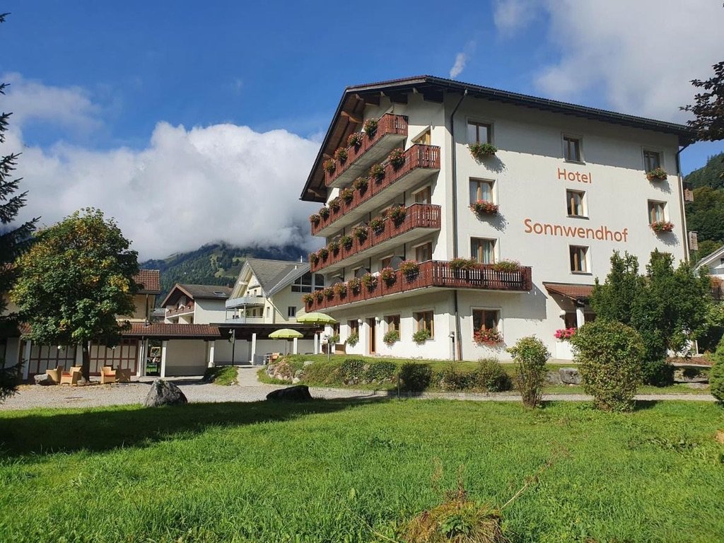 Maharishi-Vedic-Leadership-Forum-Engelberg-Sonnwendhof-06.jpeg