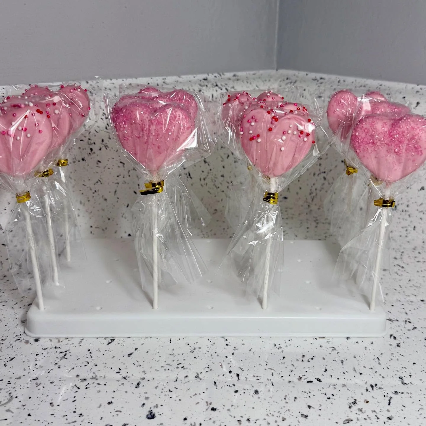 Strawberry Flavored Heart Pops! 💗