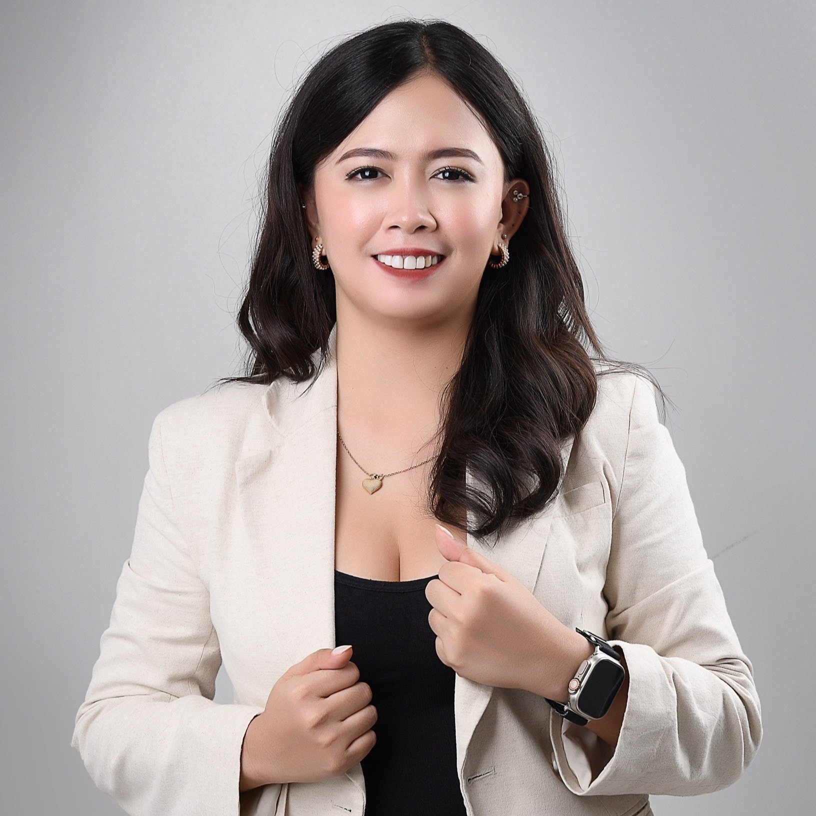 headshot_Mariel.jpg