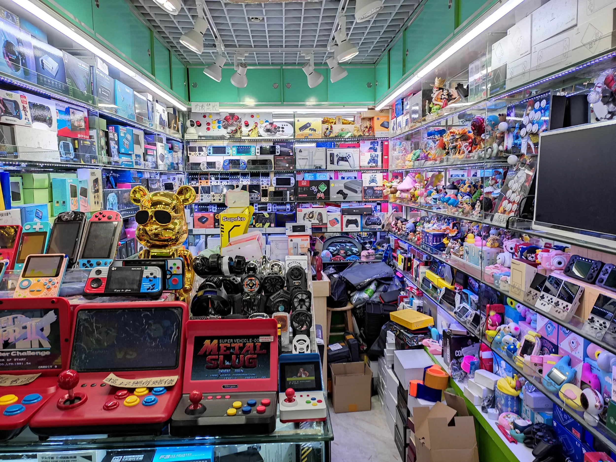huaqiangbei-shenzhen-v0-xvvjb2f2SUFjjEoNPNn6iG4wQTjAqjMutEF2BipRIgE.webp