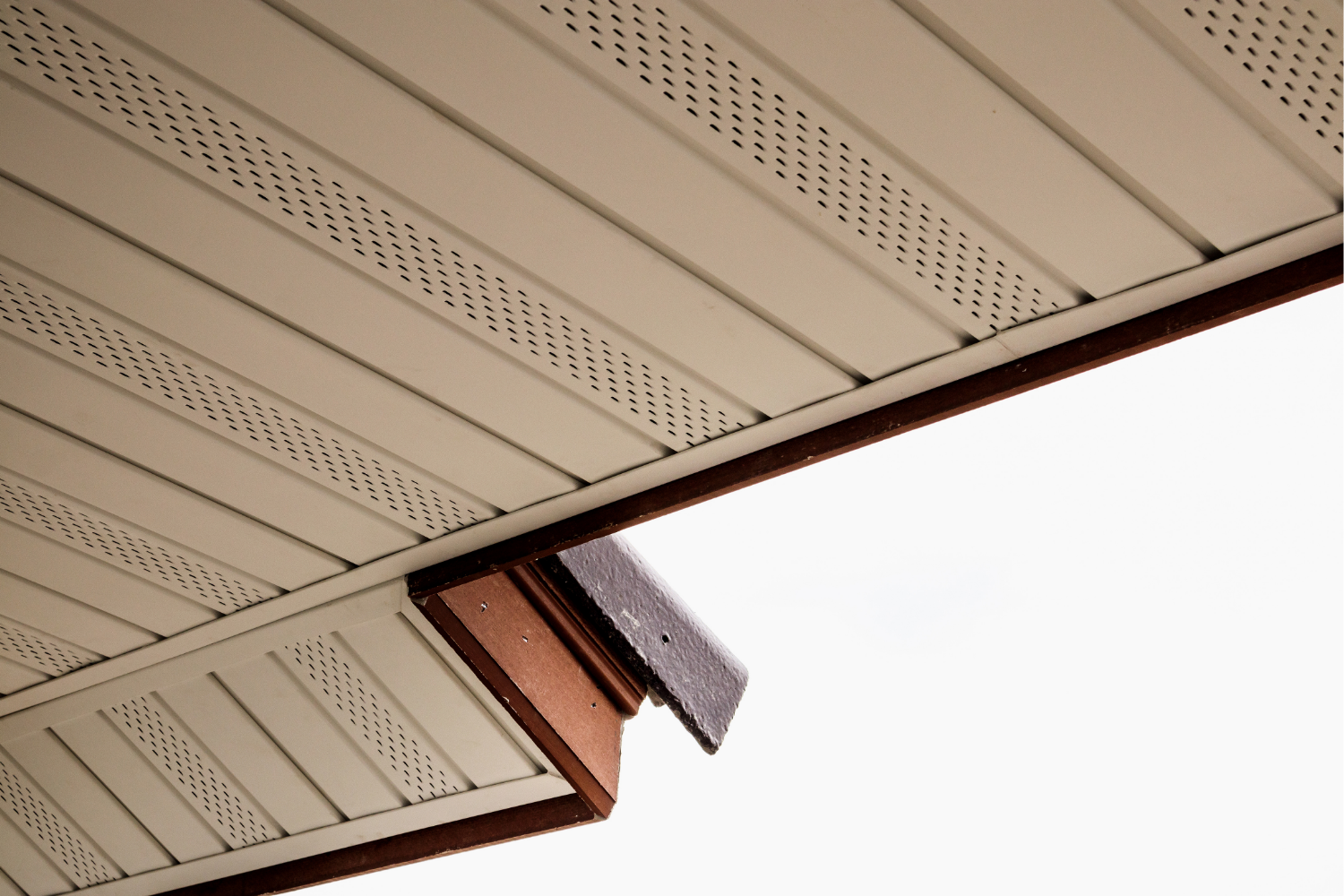 How Professional Soffit and Fascia Replacement Adds Value to Your Home