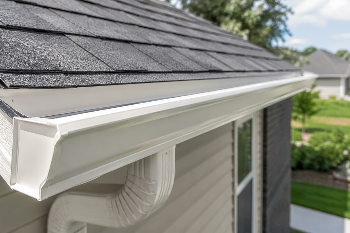 How Different Roof Types Impact Gutter Installation Requirements