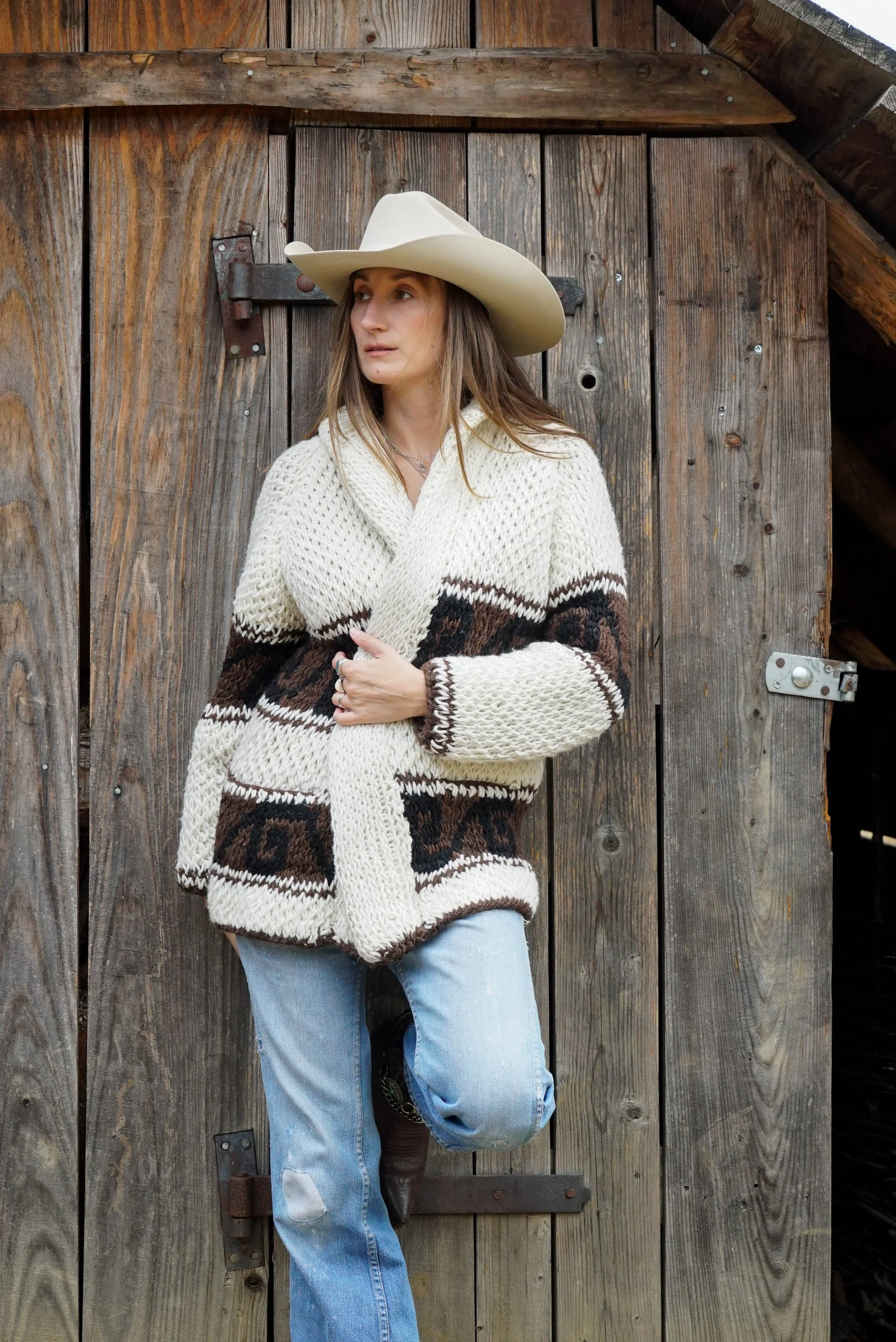 70s chunky cardigan hand knitted in Mexico size L