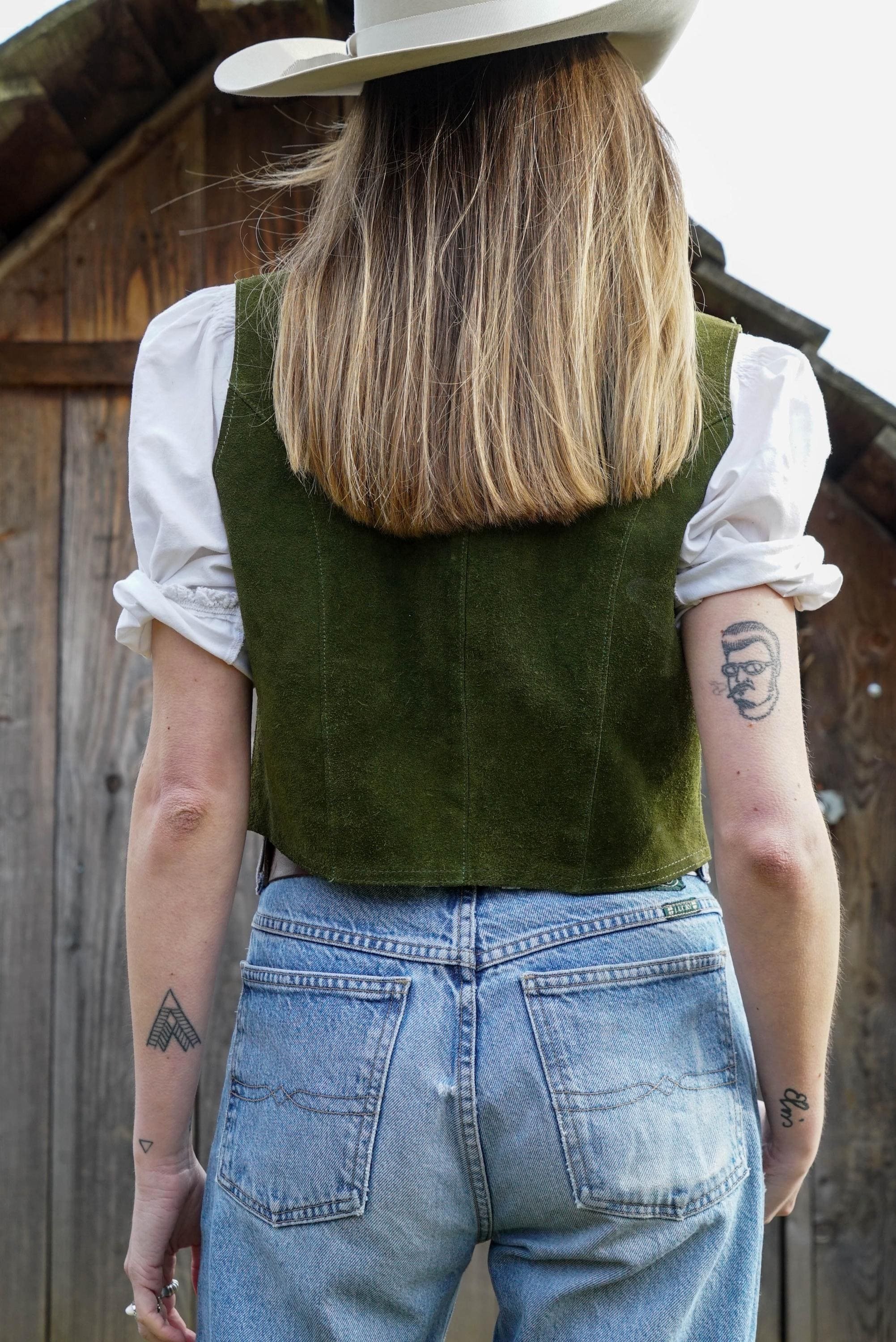 https://i.etsystatic.com/33855453/r/il/edb2d8/6760360783/il_fullxfull.6760360783_bndw.jpg