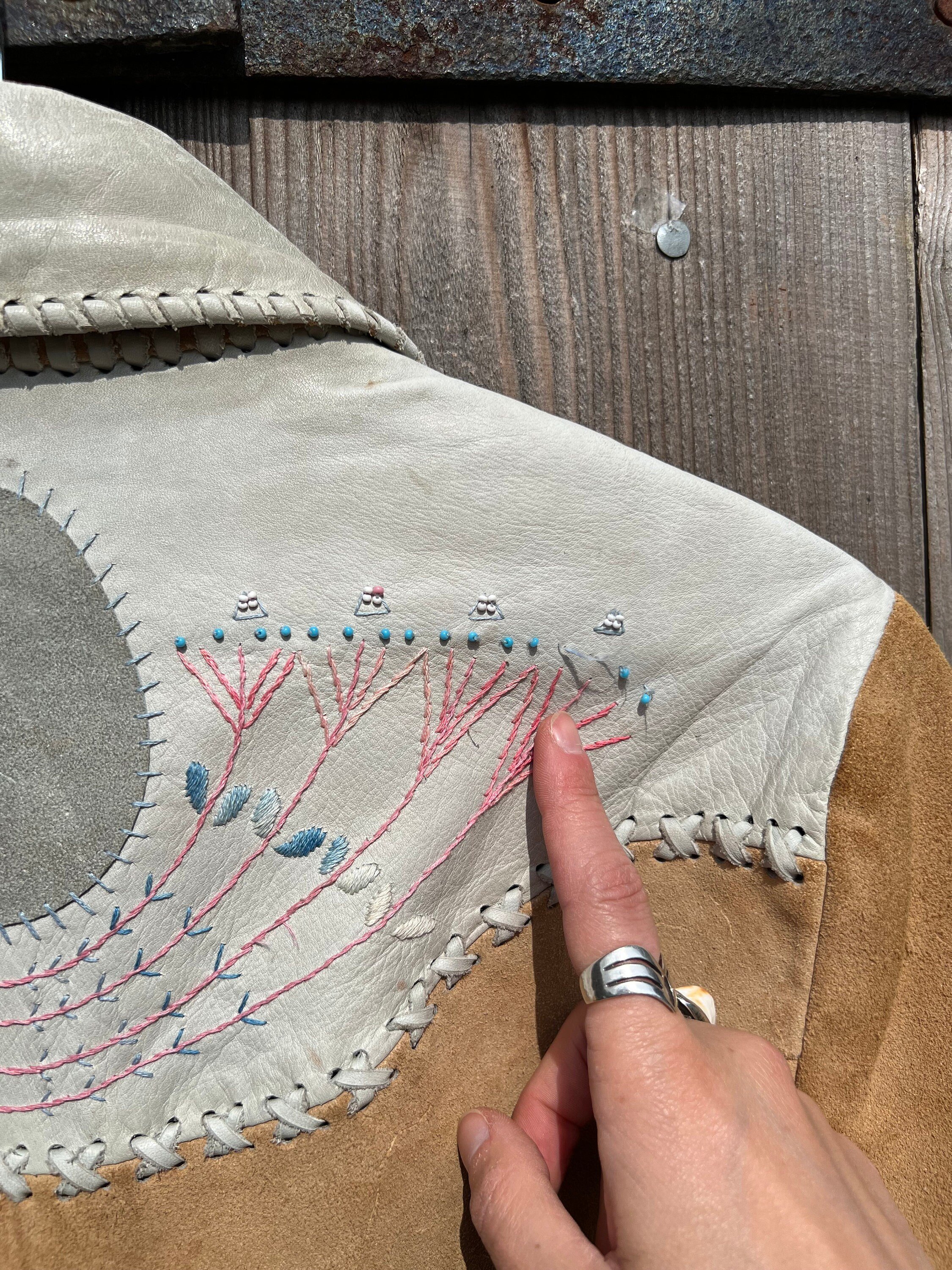 https://i.etsystatic.com/33855453/r/il/417f0c/6078403188/il_fullxfull.6078403188_mevt.jpg