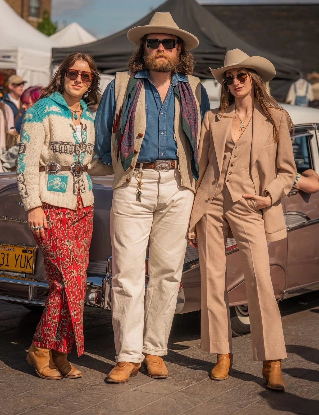 Good vibes only @classiccarbootsale ✨

A few words on my fit plus my top places to shop at the CCBS on the blog now! 

Vintagecowboy.store