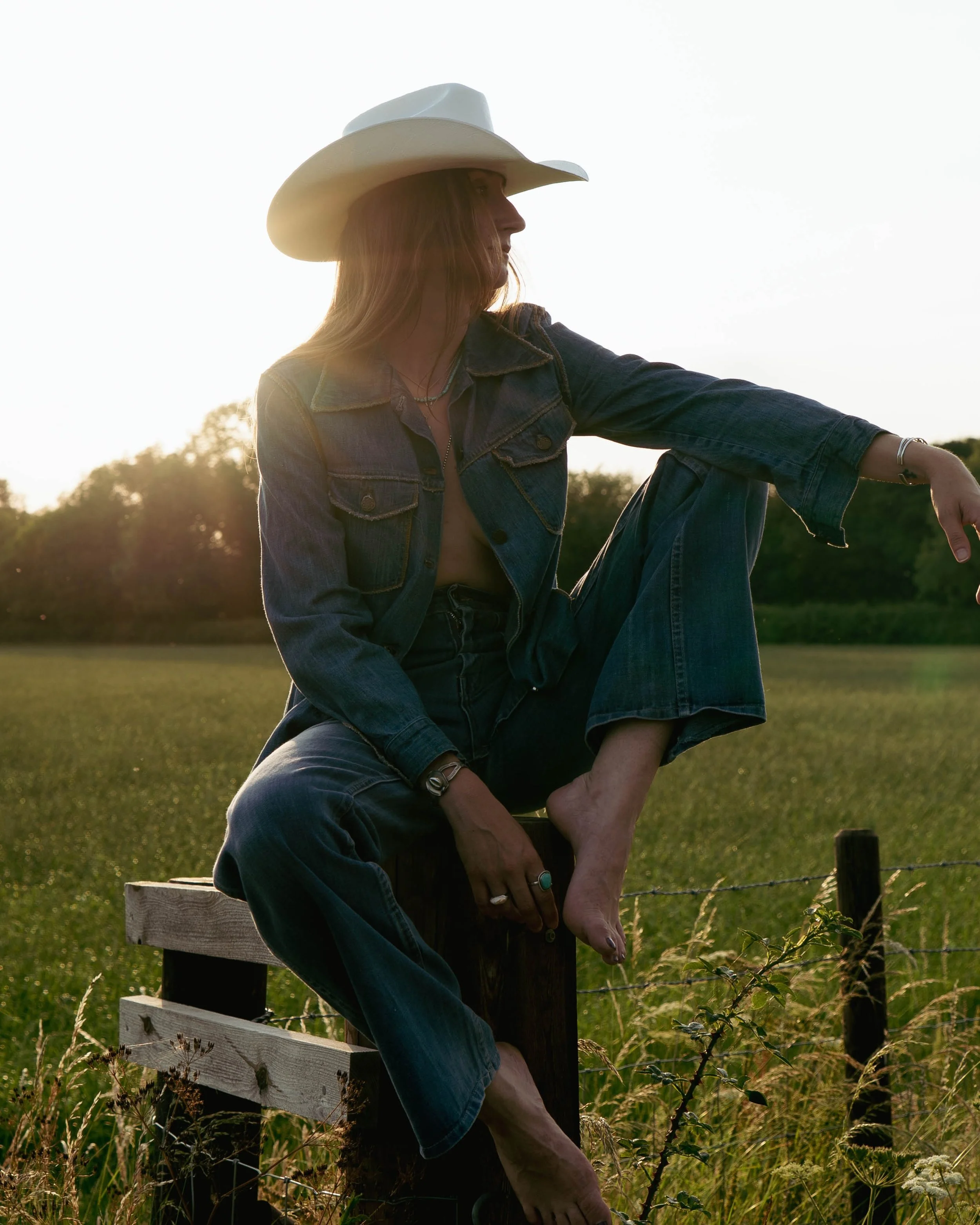 Country roads, take me to London!

Happy to announce that I&rsquo;ll be bringing my finest wares to @frockmevintagefair this Sunday, June 28th.

Expect 70s denim, softest suedes and leathers, boots and classic cowboy shirts. 

And that&rsquo;s not al