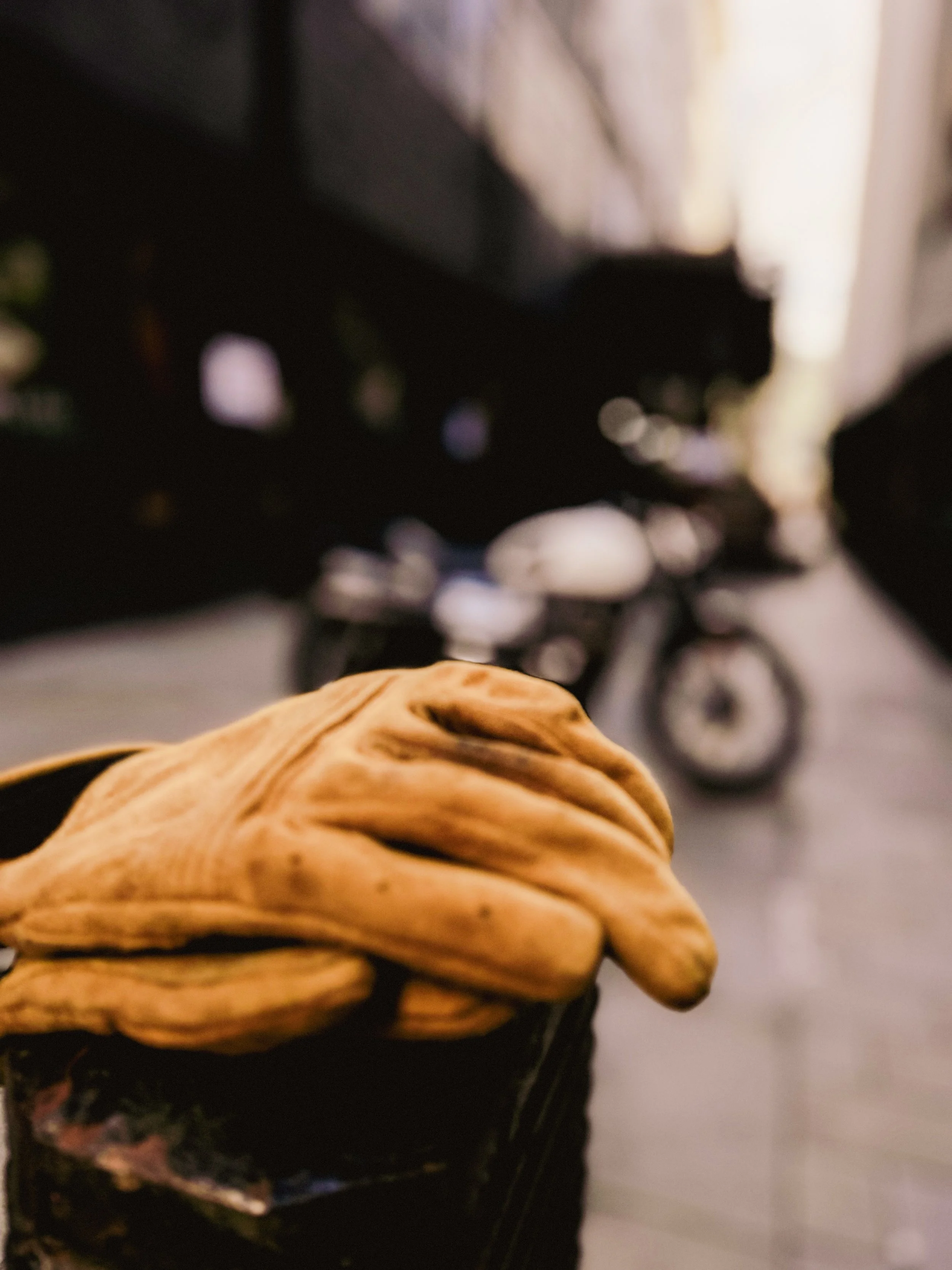 Belstaff gloves yellow triumph scrambler London